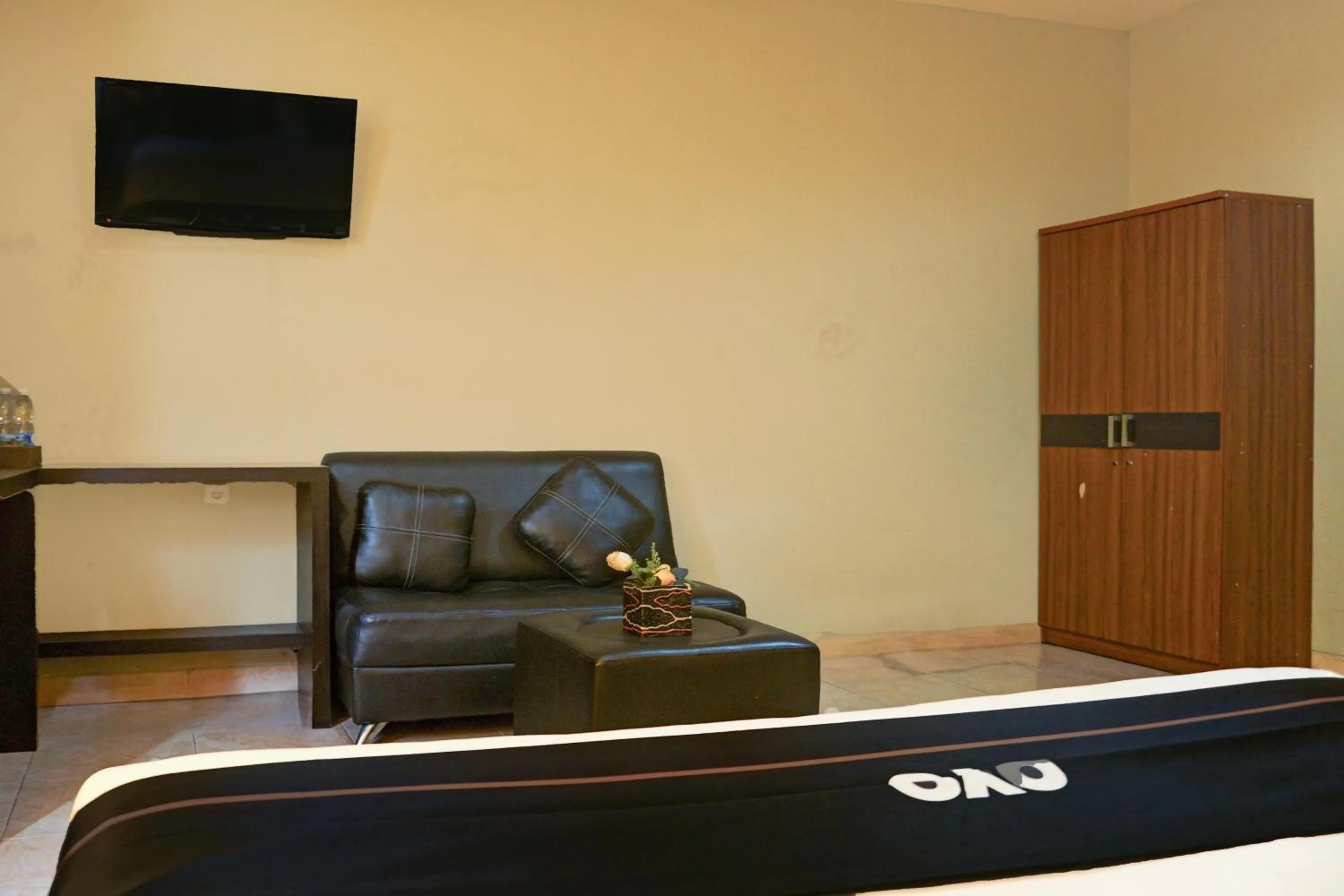 Bedroom in Collection O R.Sukamto Near Palembang Trade Center Mall