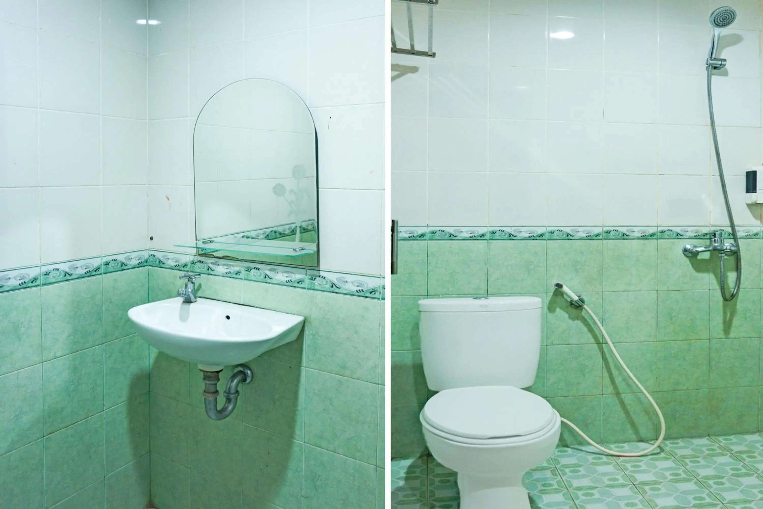Bathroom in Collection O R.Sukamto Near Palembang Trade Center Mall