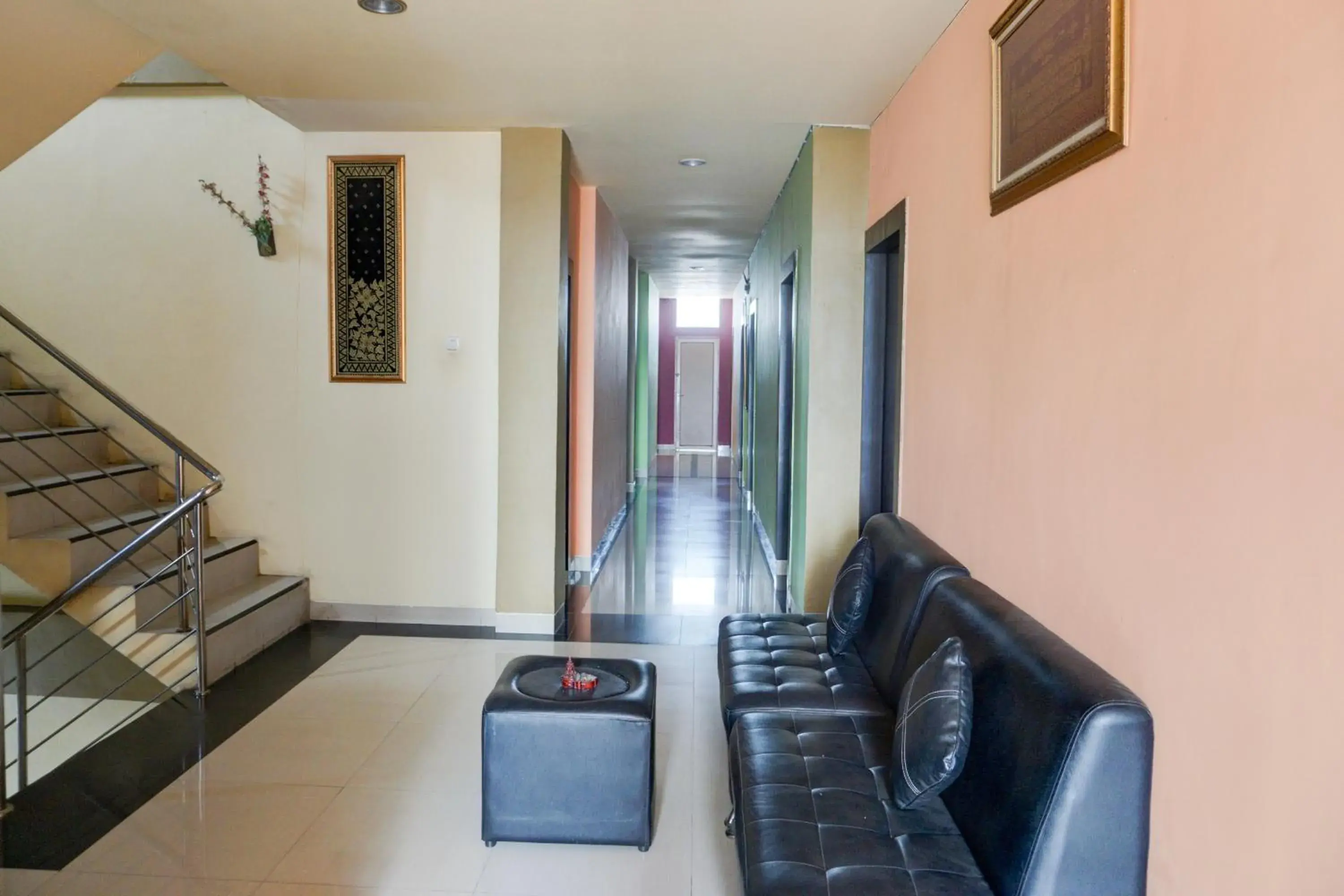 Lobby or reception in Collection O R.Sukamto Near Palembang Trade Center Mall Lobby or reception in Collection O R.Sukamto Near Palembang Trade Center Mall