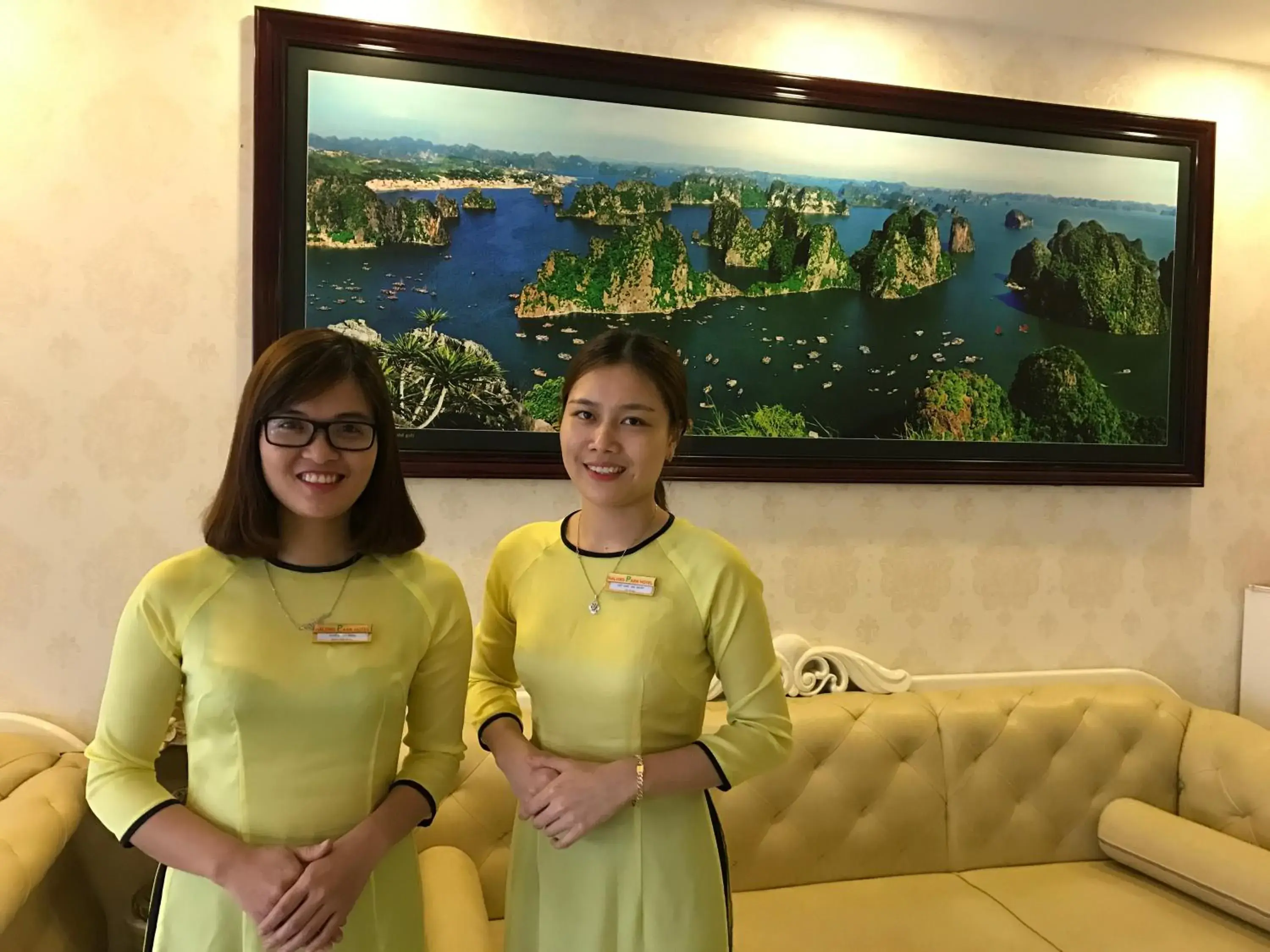 Lounge or bar in Ha Long Park Hotel Lounge or bar in Ha Long Park Hotel