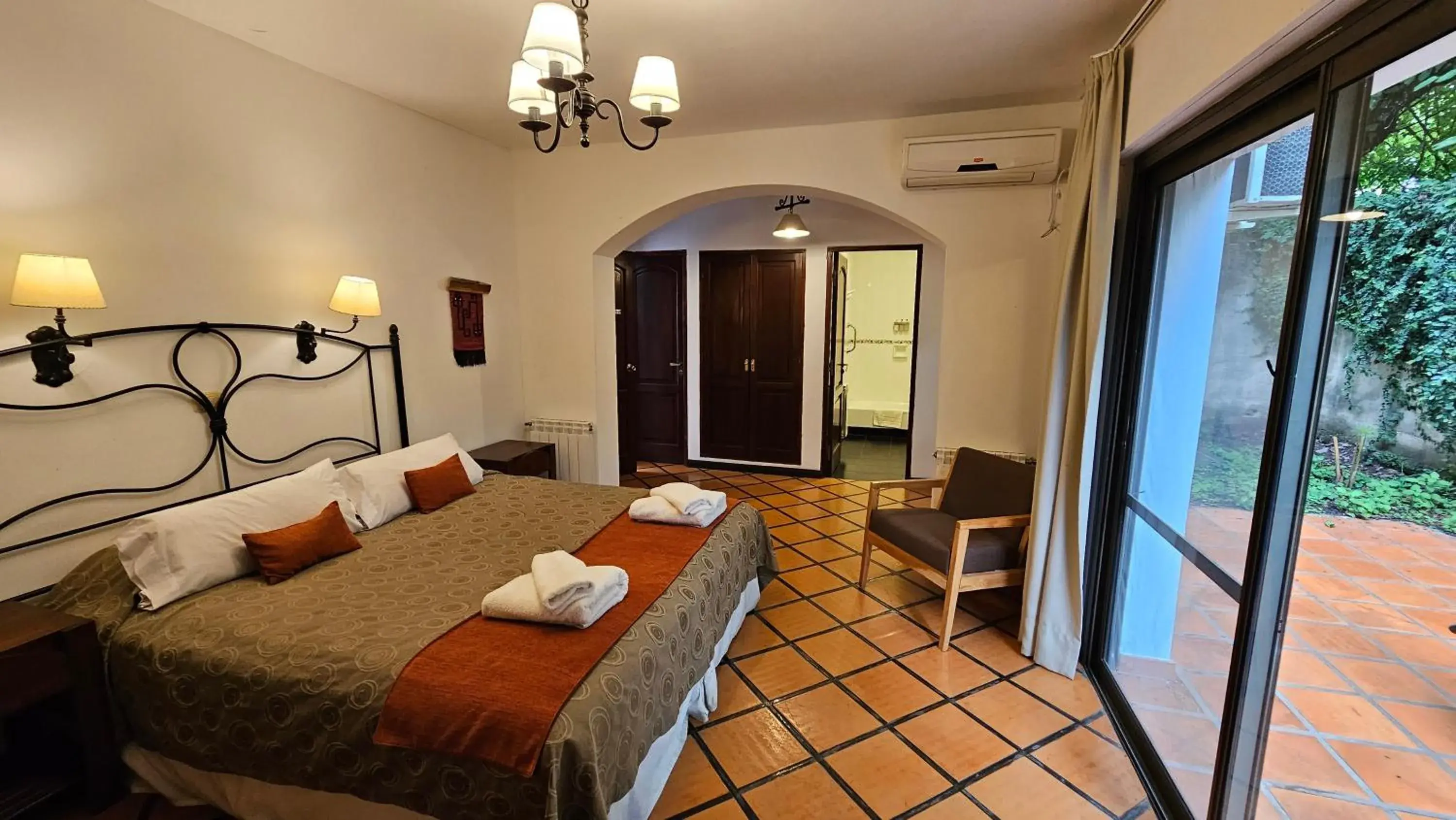 Standard Double Room - single occupancy in Hotel Selva Montana Standard Double Room - single occupancy in Hotel Selva Montana