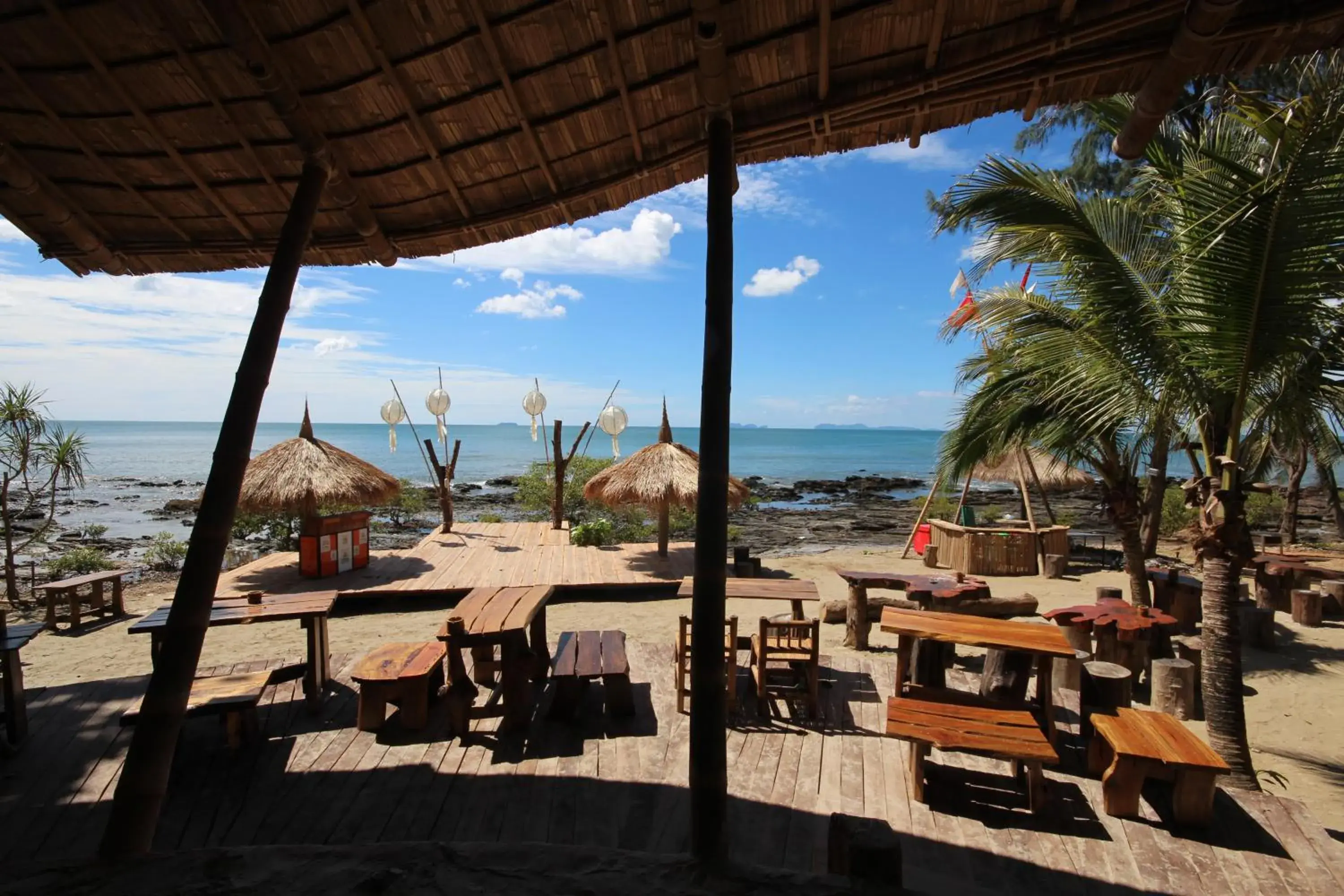 Restaurant/places to eat in Coco Cape Lanta Resort (SHA Extra Plus)