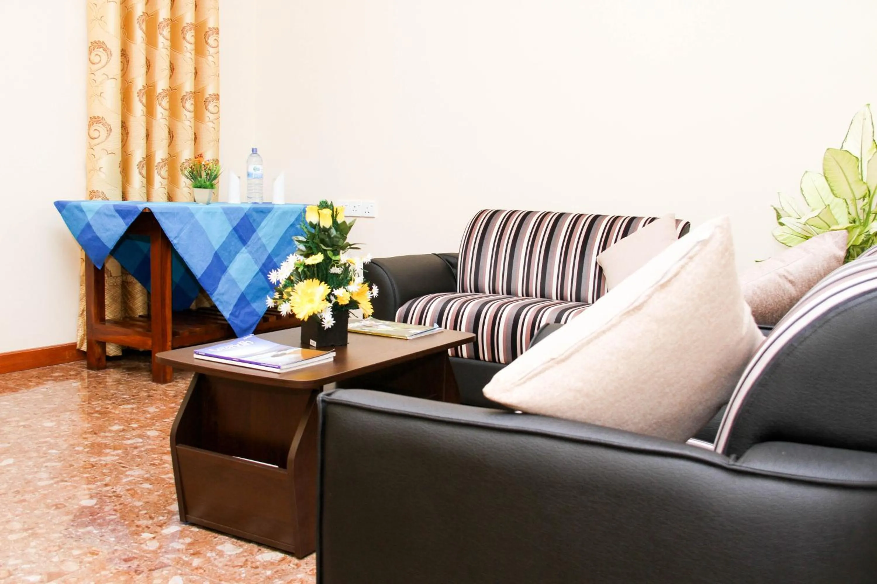 Seating area in Hotel Nilketha Yala Tissamaharama