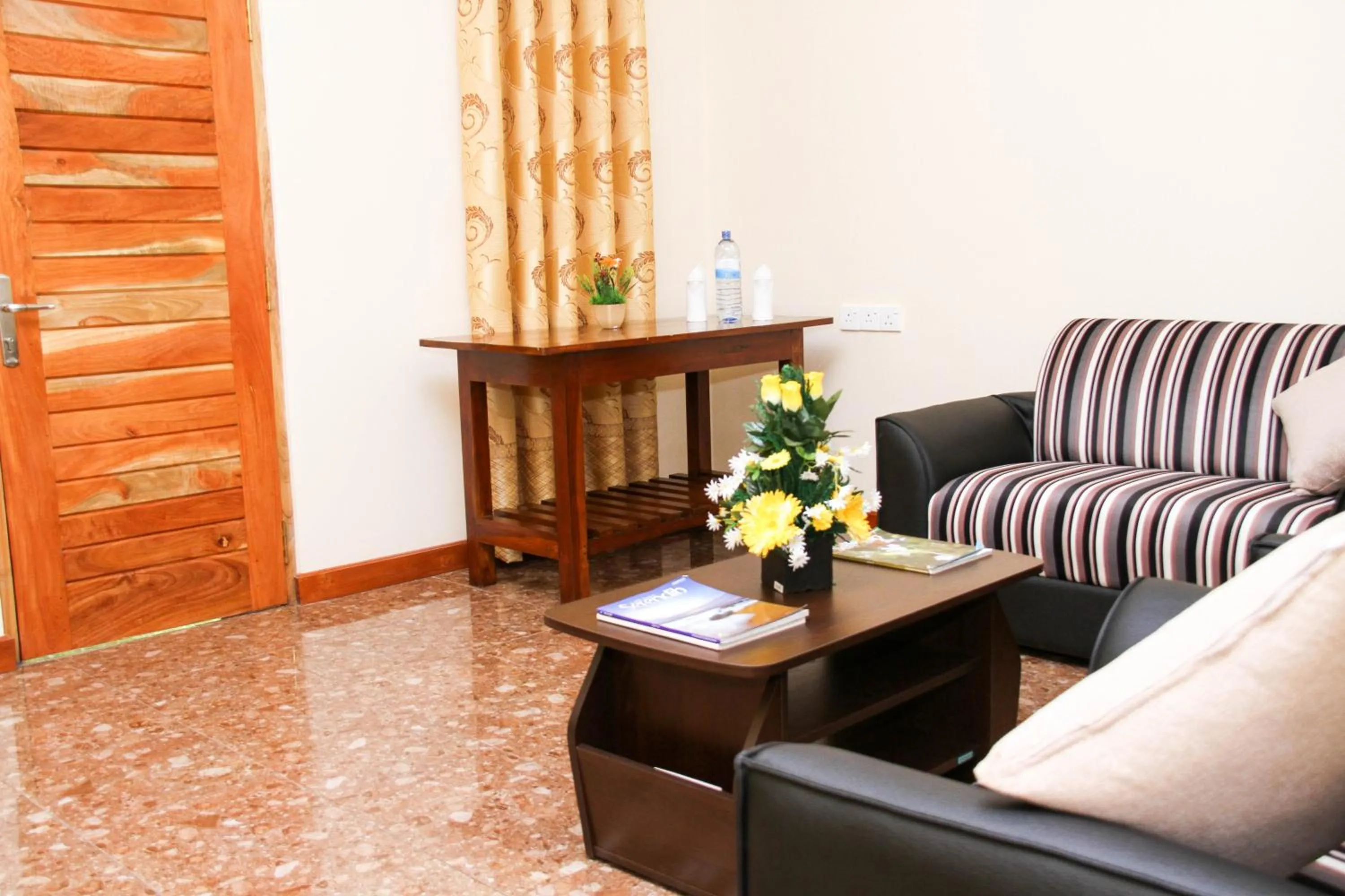 Seating area in Hotel Nilketha Yala Tissamaharama