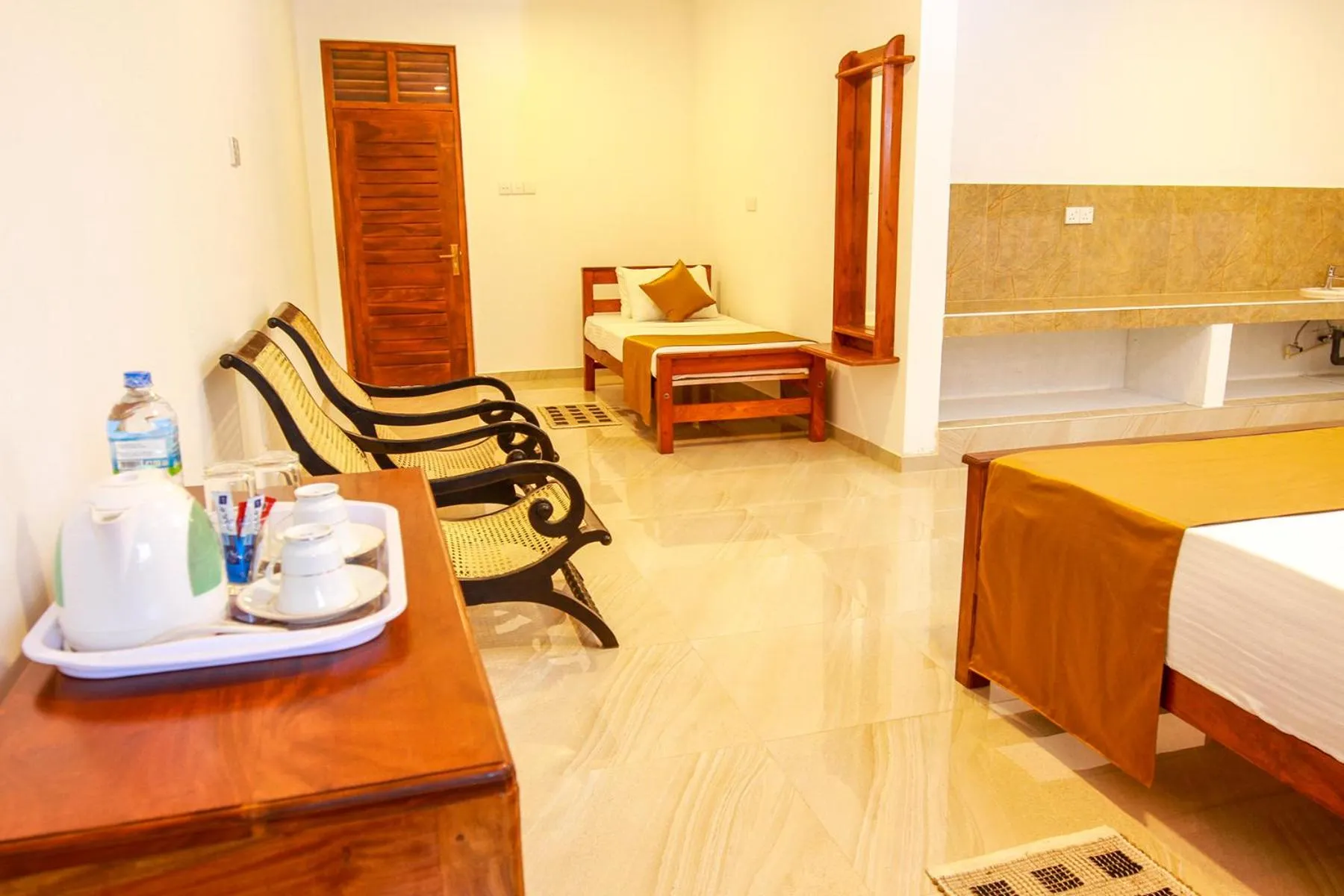 Coffee/tea facilities, Bed in Hotel Nilketha Yala Tissamaharama
