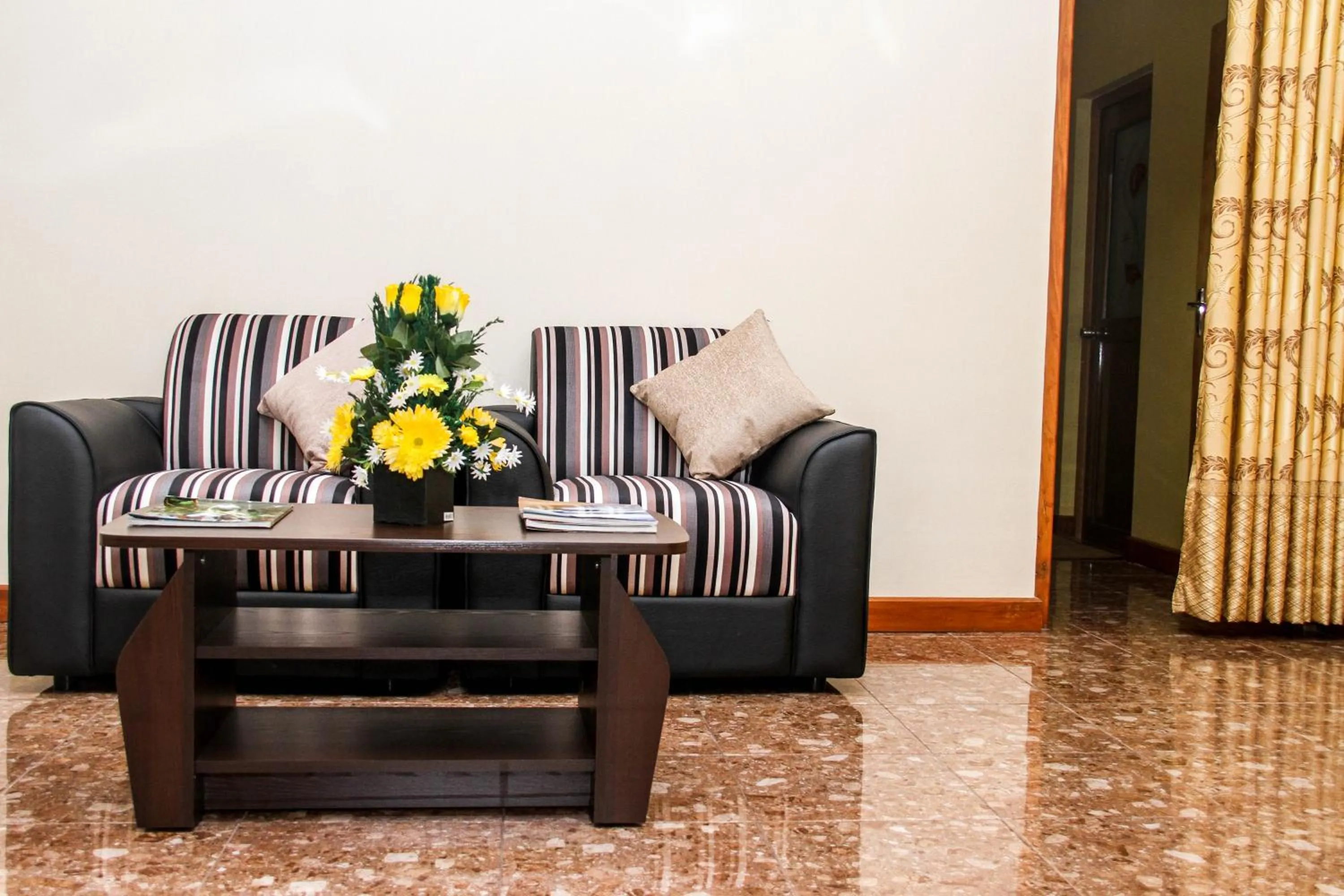 Seating area in Hotel Nilketha Yala Tissamaharama