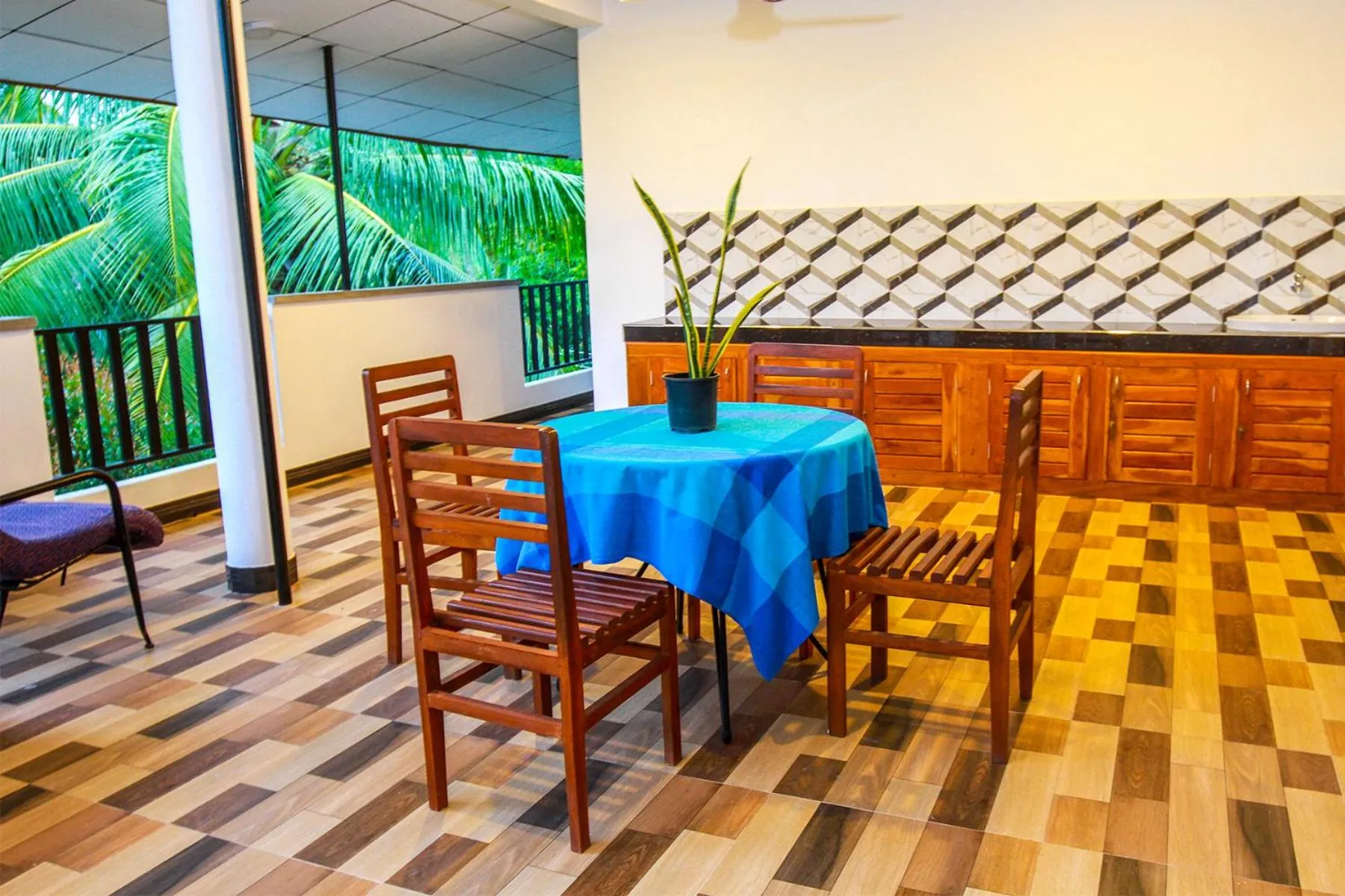 Dining area in Hotel Nilketha Yala Tissamaharama