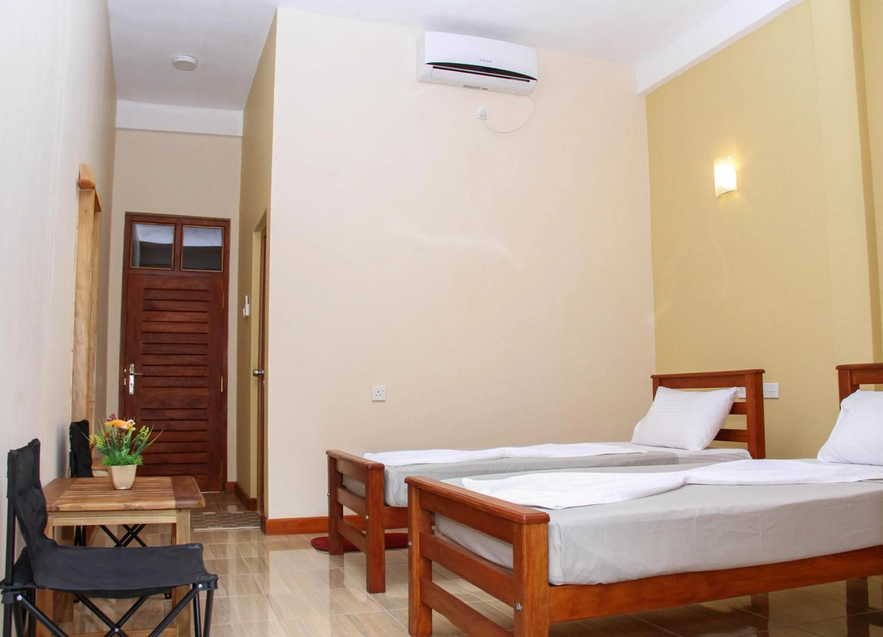 Photo of the whole room, Bed in Hotel Nilketha Yala Tissamaharama