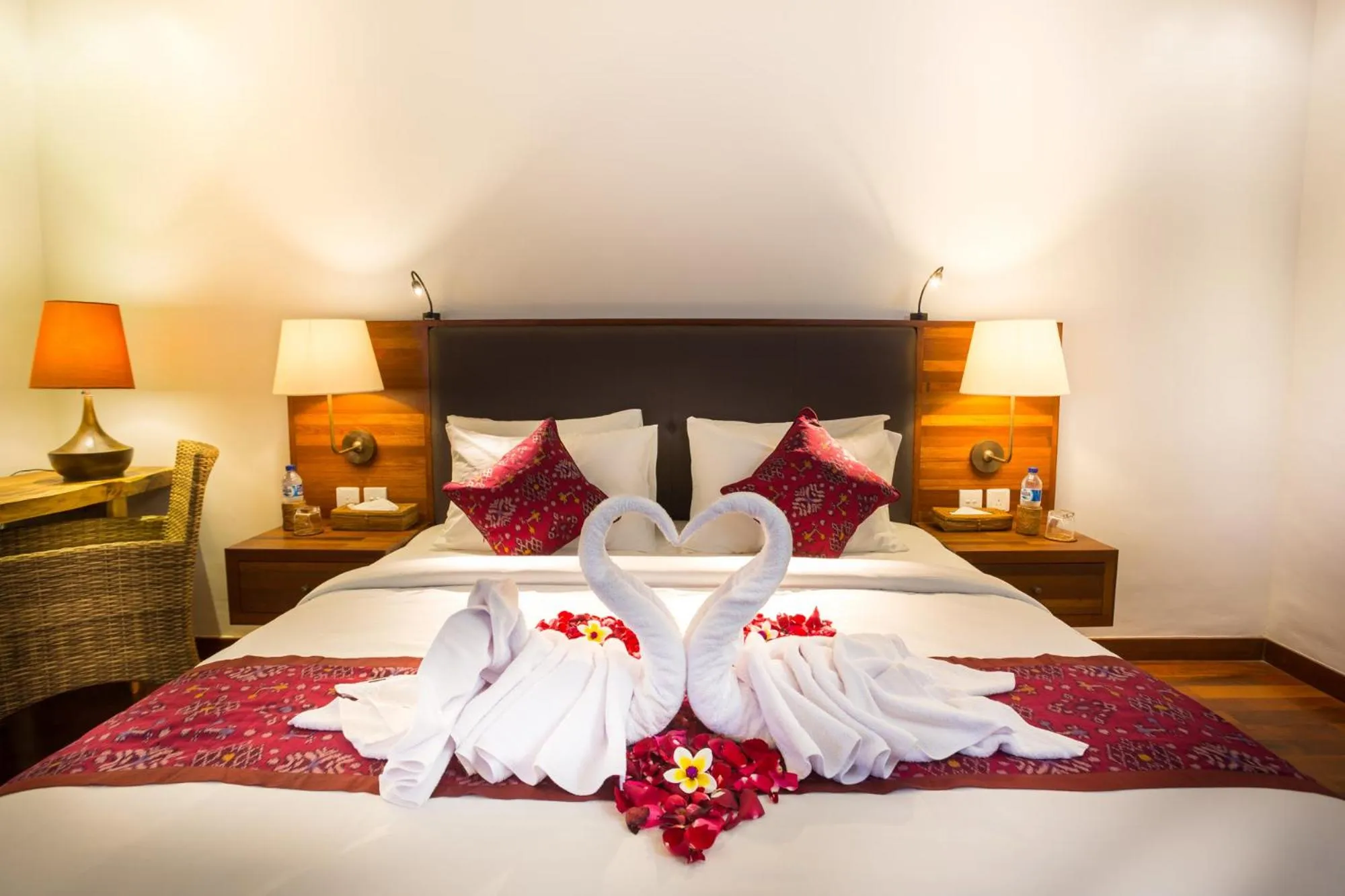 Photo of the whole room, Bed in La Bali Sanur