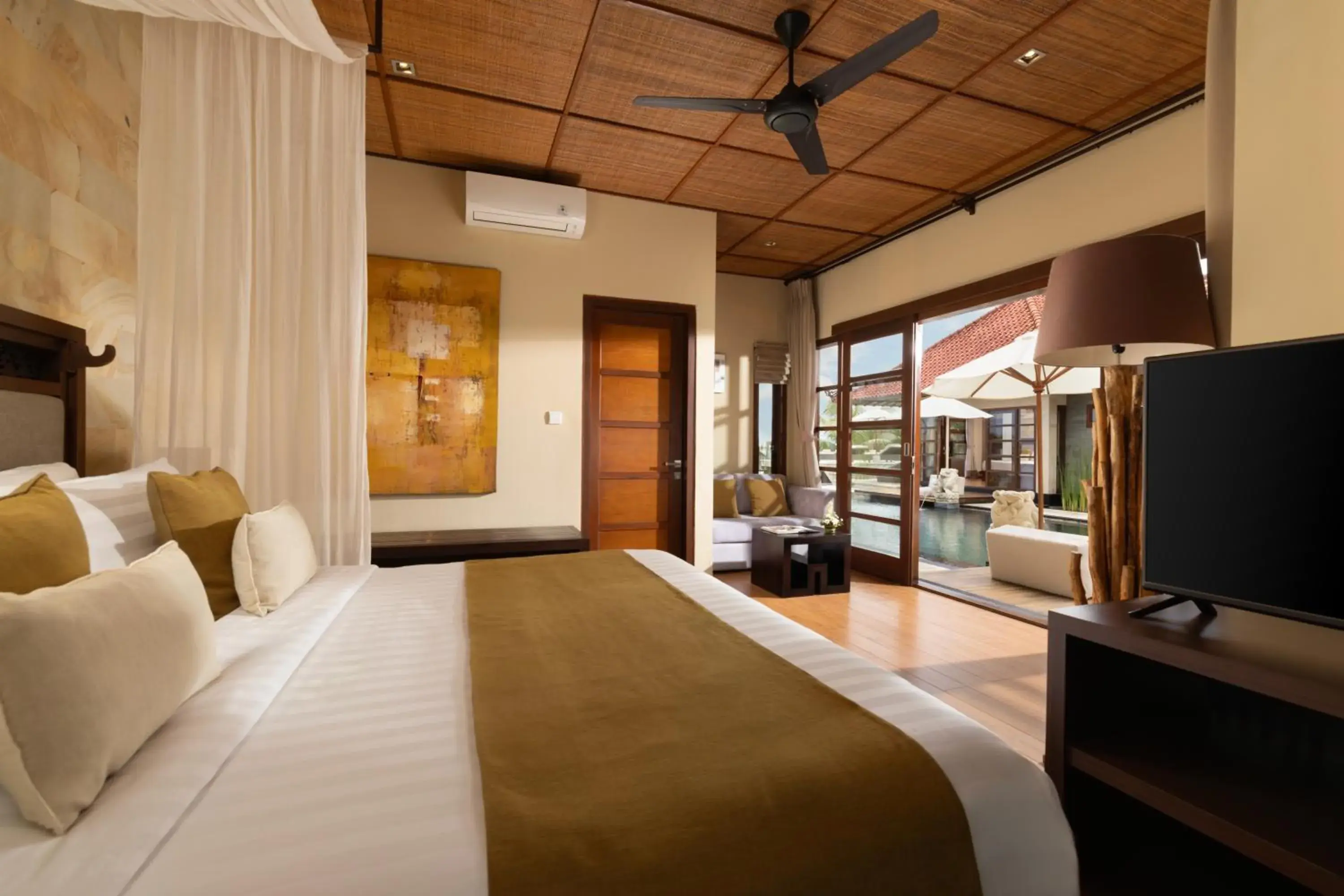 Bed in Nagasutra Villa by Nakula Bed in Nagasutra Villa by Nakula