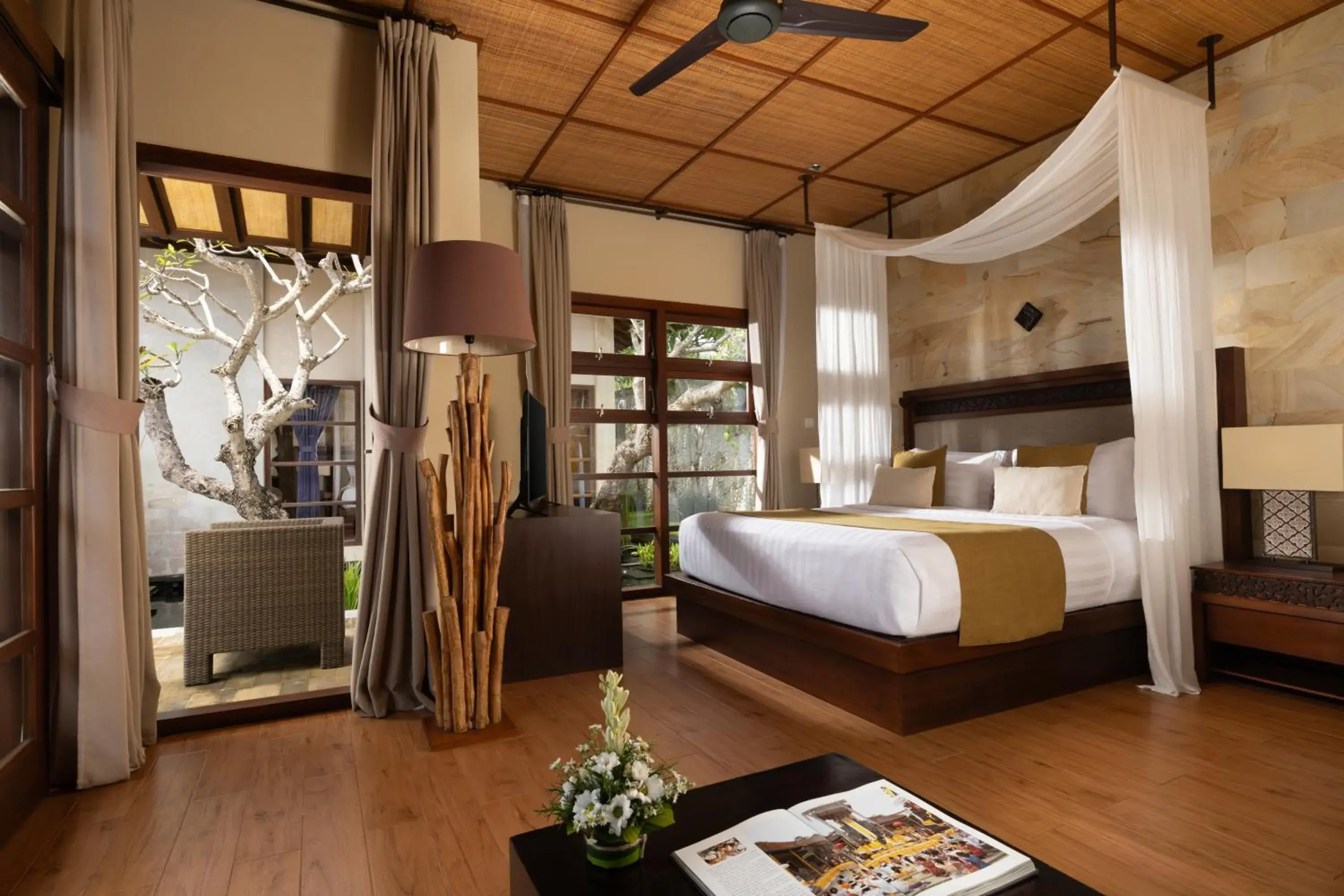 Bed in Nagasutra Villa by Nakula Bed in Nagasutra Villa by Nakula