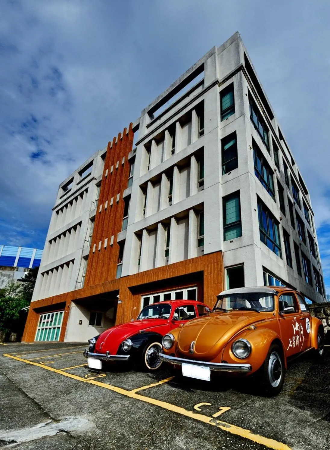 Property building in 七星潭海灣民宿-附電梯-車位-充電樁
