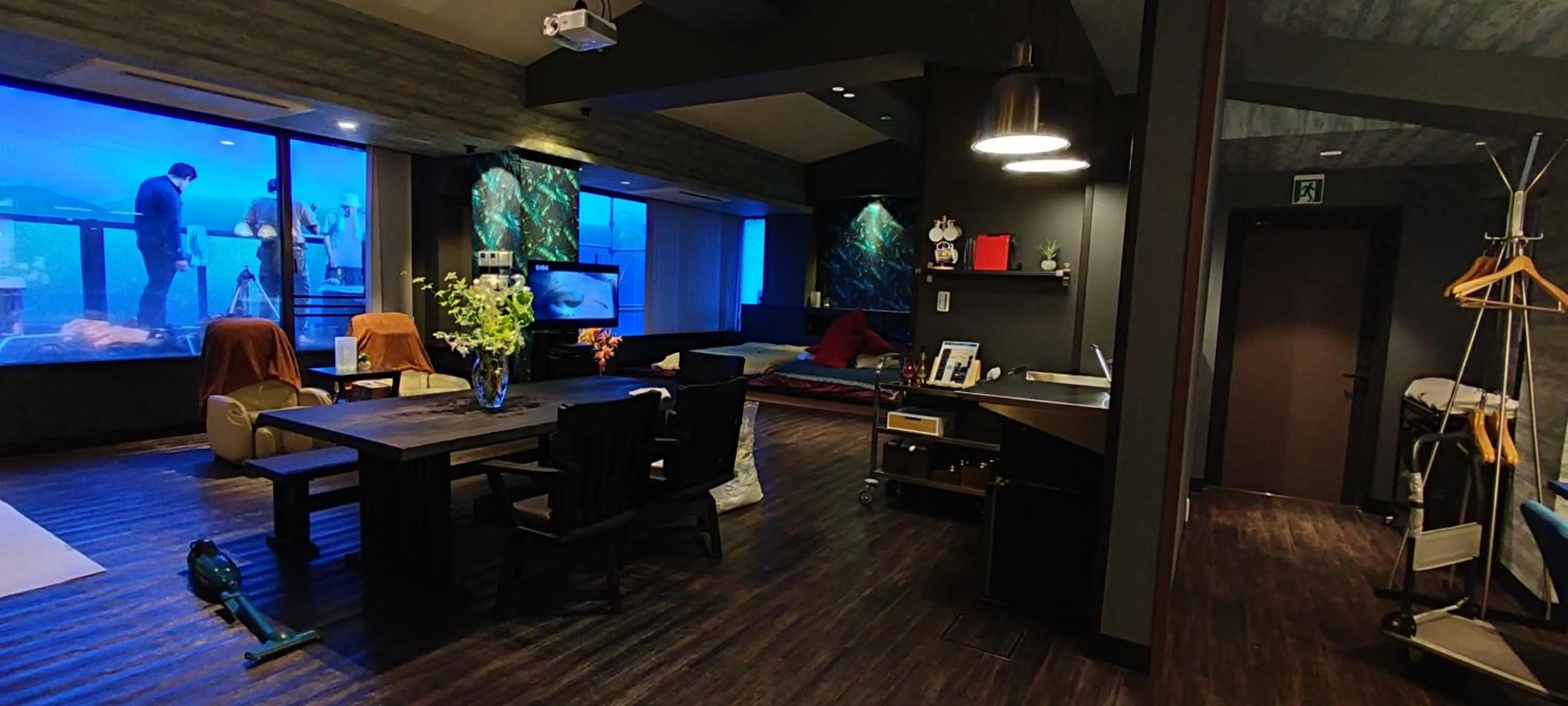 Hakone Gora Guam Dog