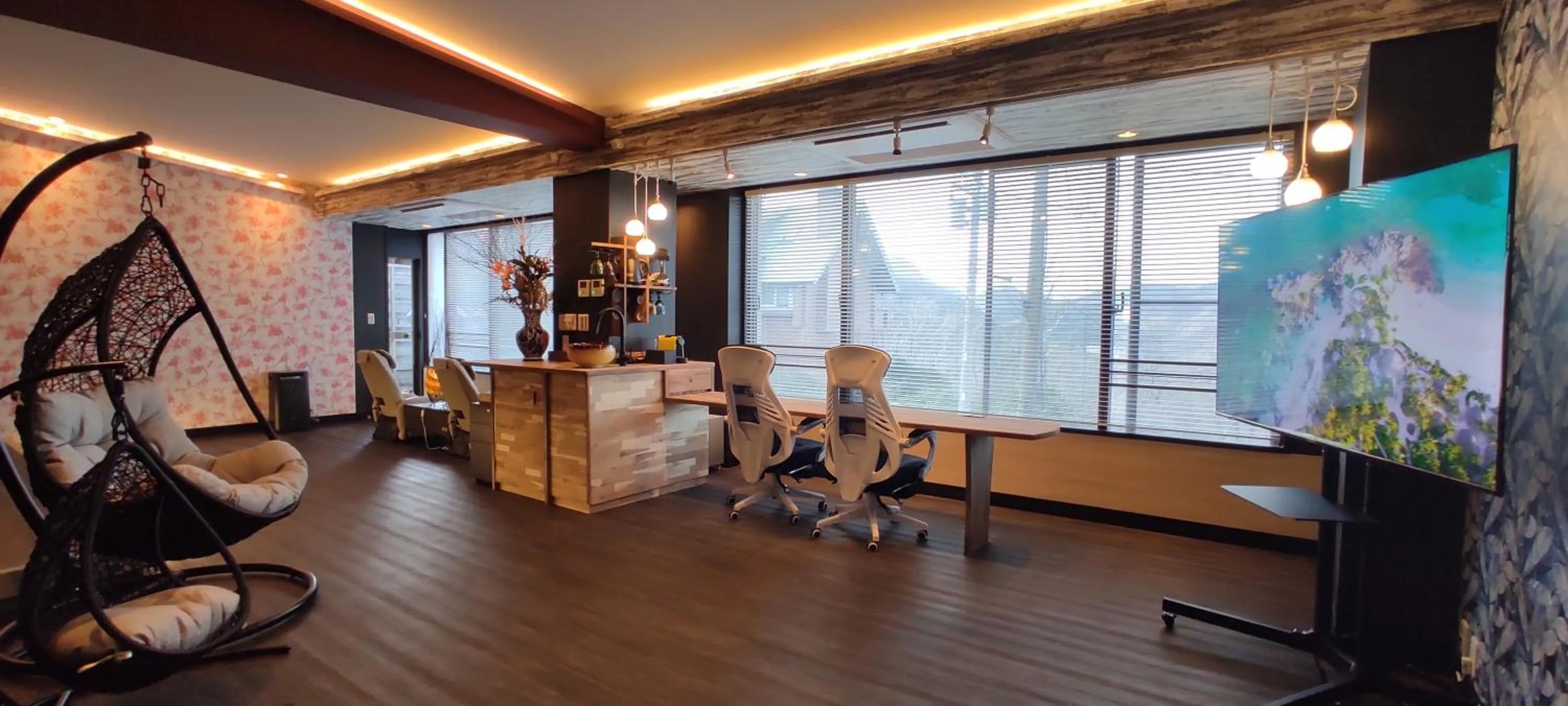 Hakone Gora Guam Dog