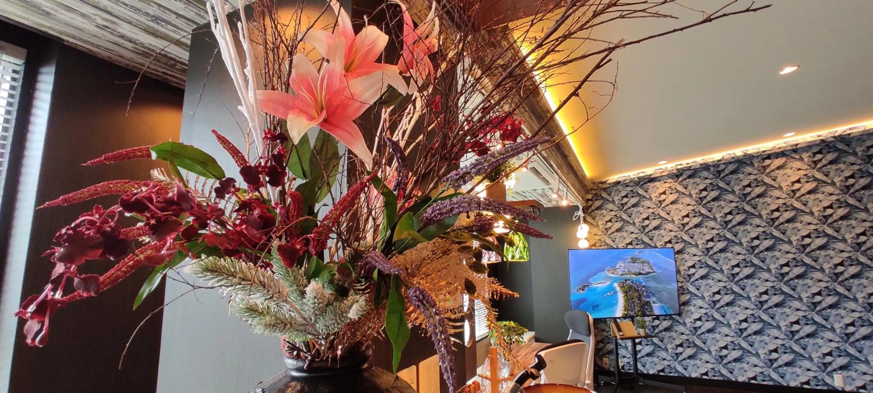 Hakone Gora Guam Dog