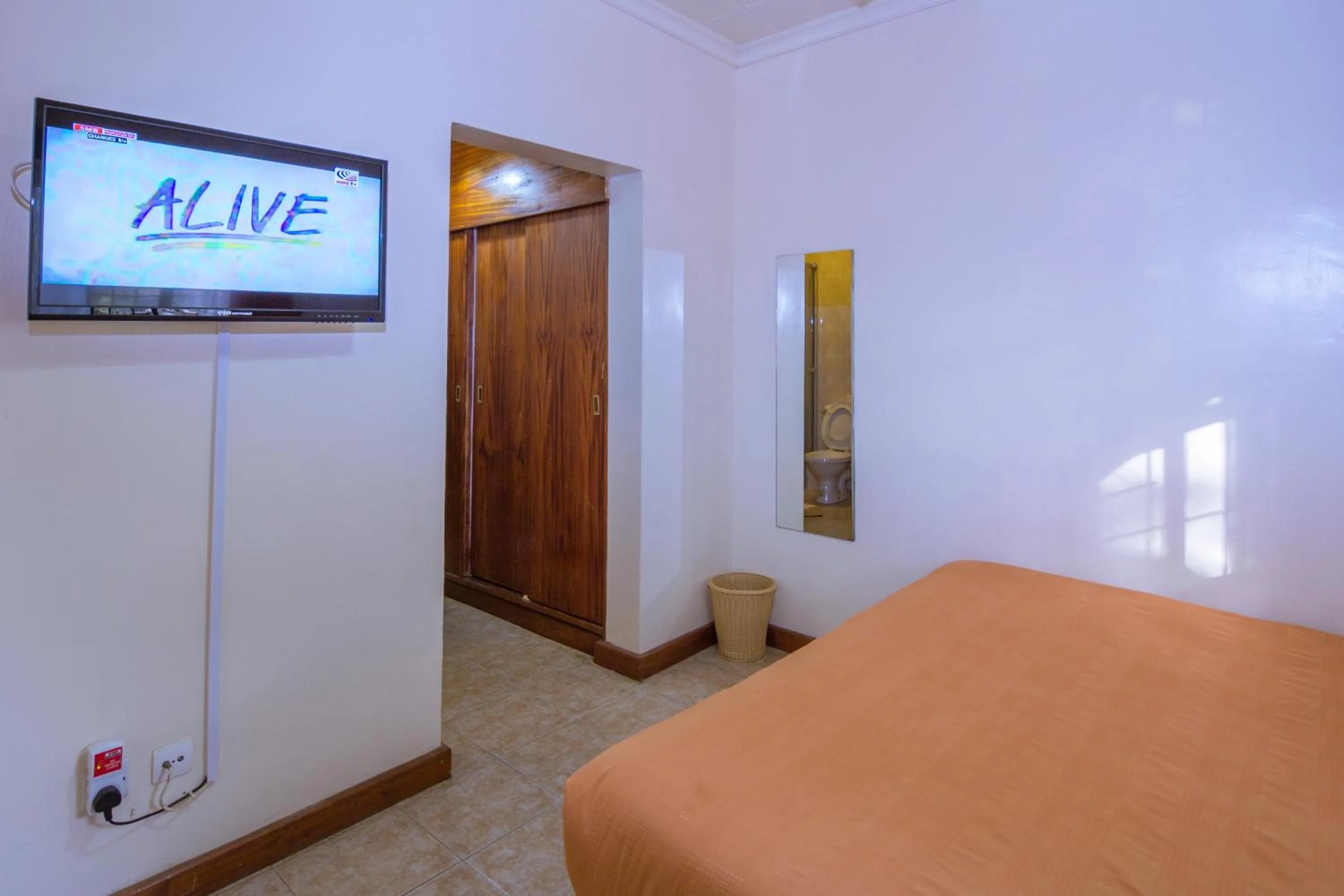 Bedroom, Bed in Chak Guesthouse & Conference Center