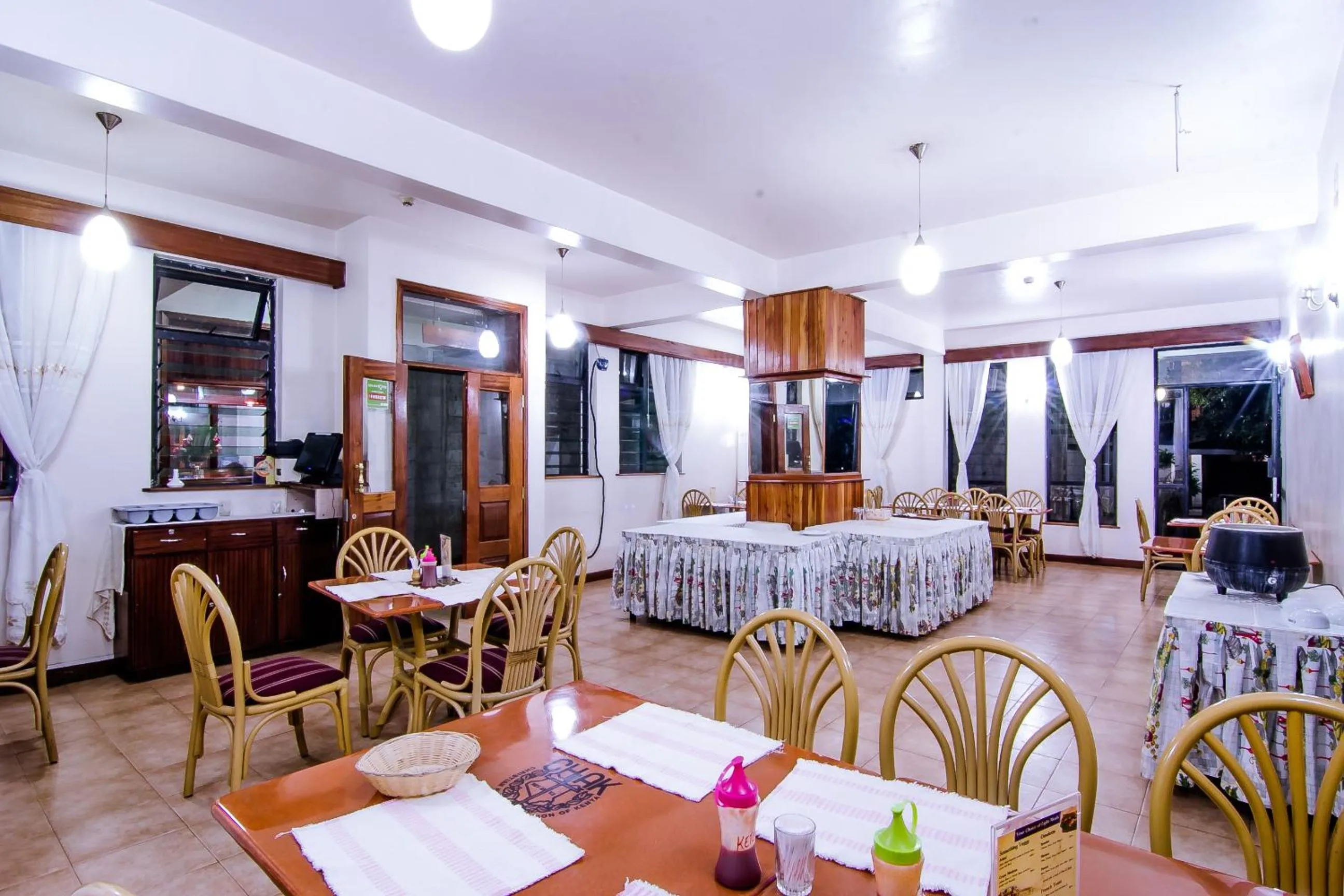 Restaurant/places to eat in Chak Guesthouse & Conference Center