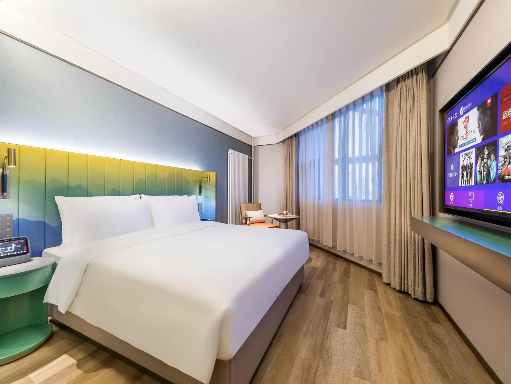 Superior Double Room in Manxin Hotel, Gogoli Street, Harbin Railway Station