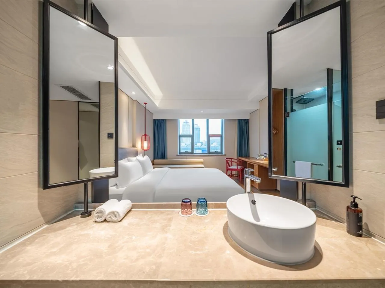 Bed in Kaiyuan Mingting Hotel, near Gulou Metro Station, Tianyi Square, Ningbo