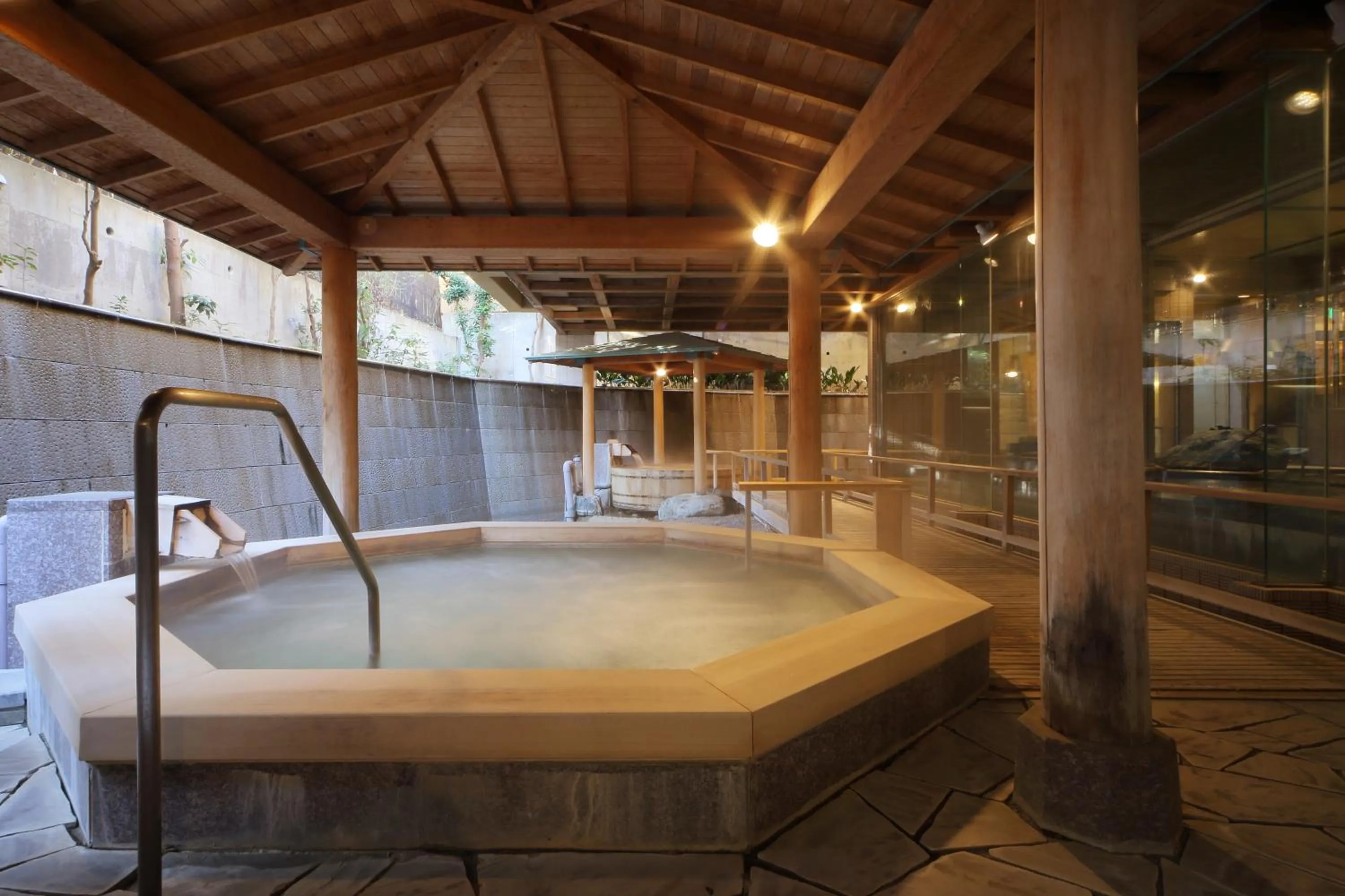 Hot Spring Bath in Kamogawakan