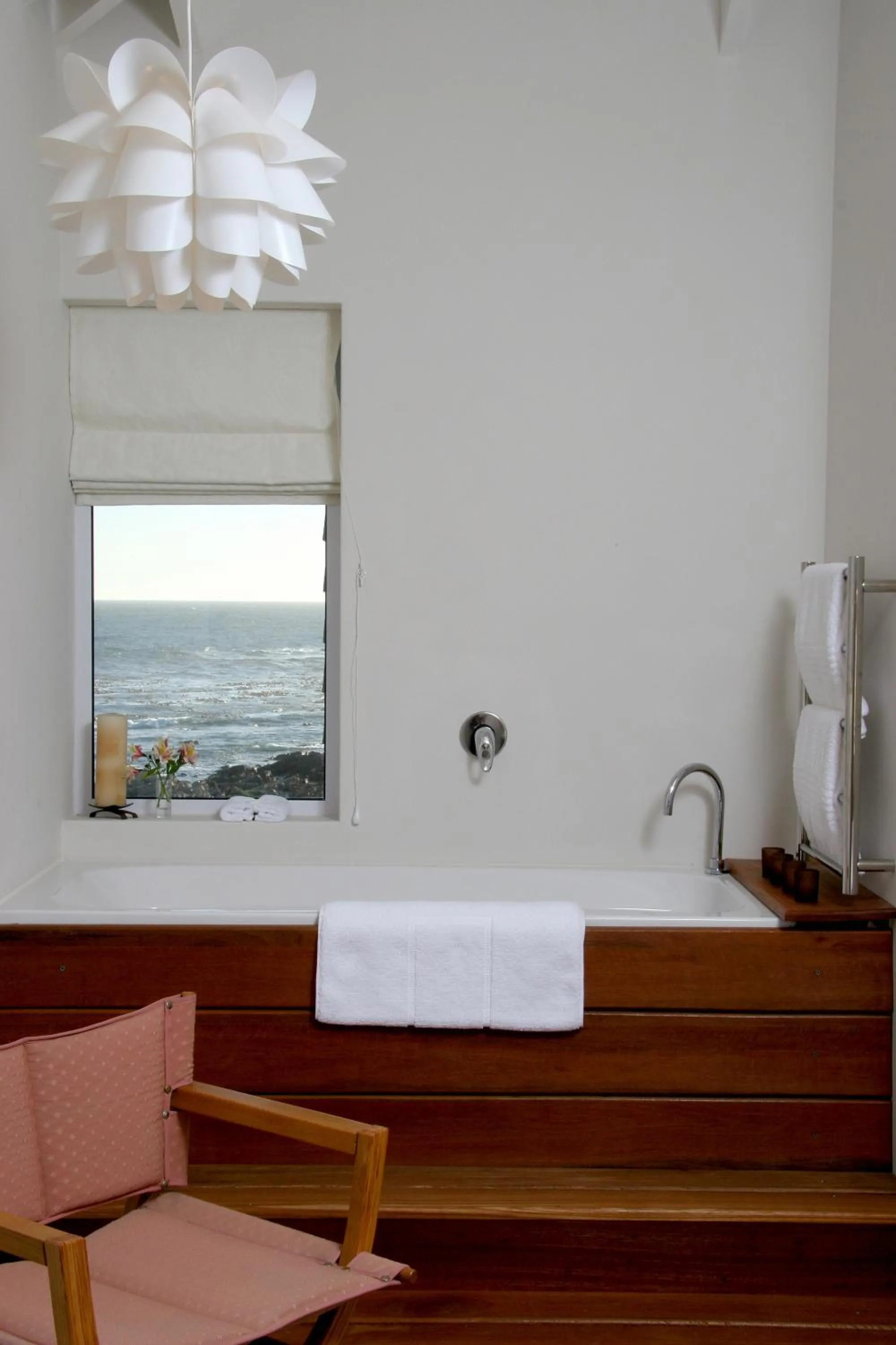 Bathroom in 138 Marine Beachfront Guesthouse