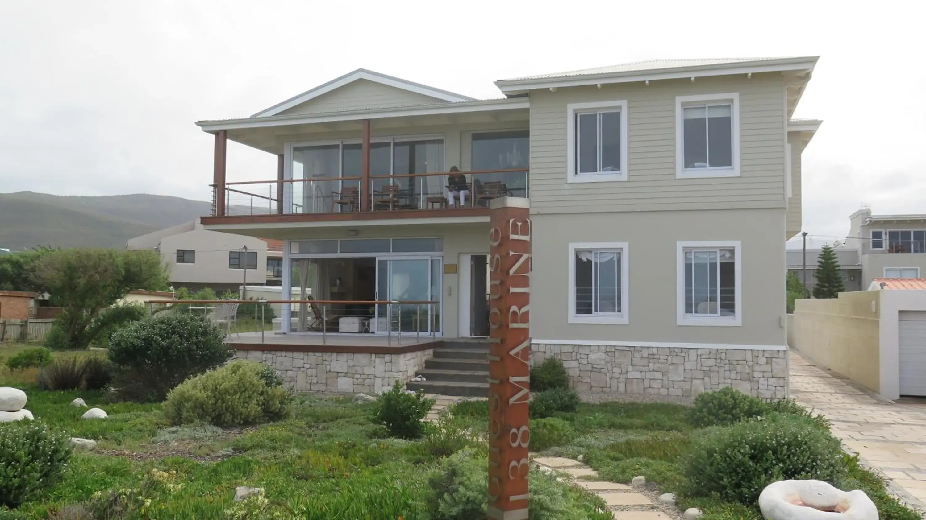 Facade/entrance in 138 Marine Beachfront Guesthouse Facade/entrance in 138 Marine Beachfront Guesthouse