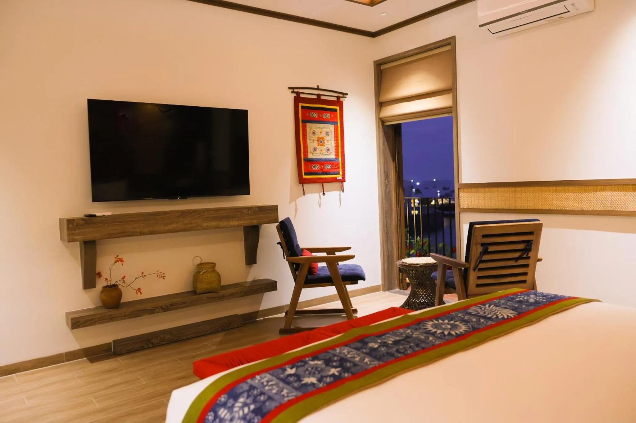 TV and multimedia, Bed in ZAO Hotel Firework & Sea View