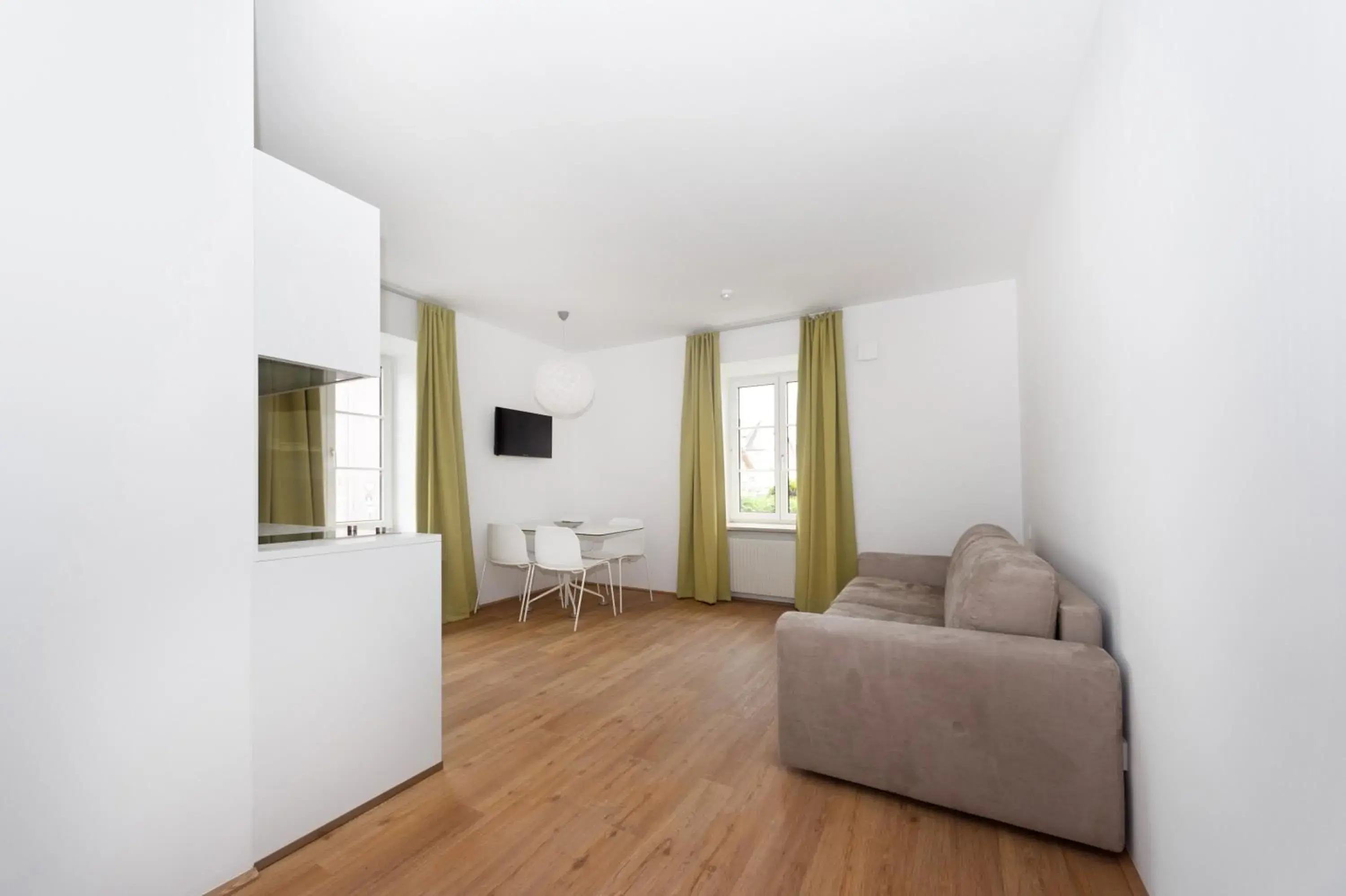 One-Bedroom Apartment in Amedeo Zotti Residence Salzburg One-Bedroom Apartment in Amedeo Zotti Residence Salzburg