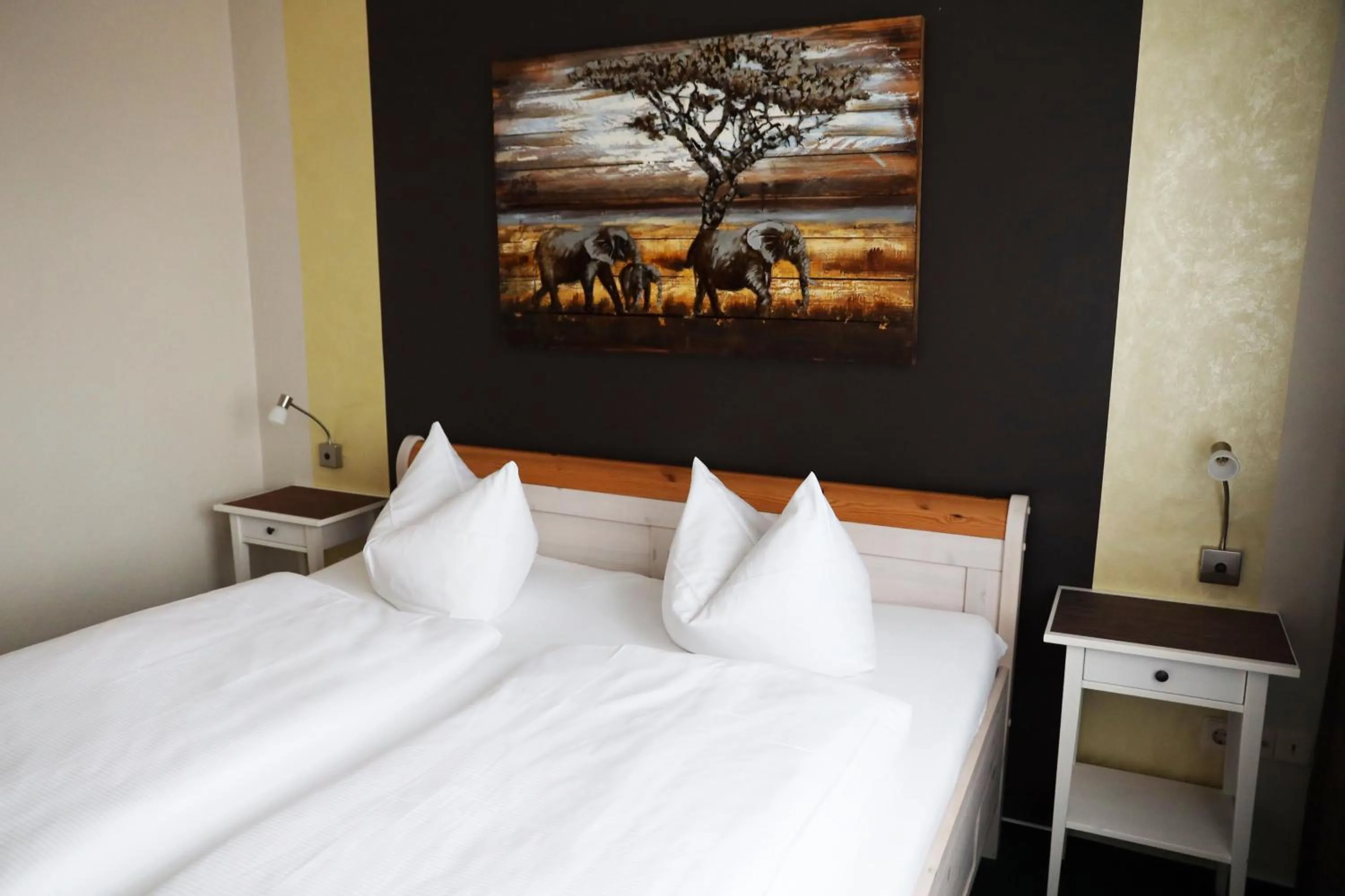 Bed in Hotel Wandersleben - Erfurt