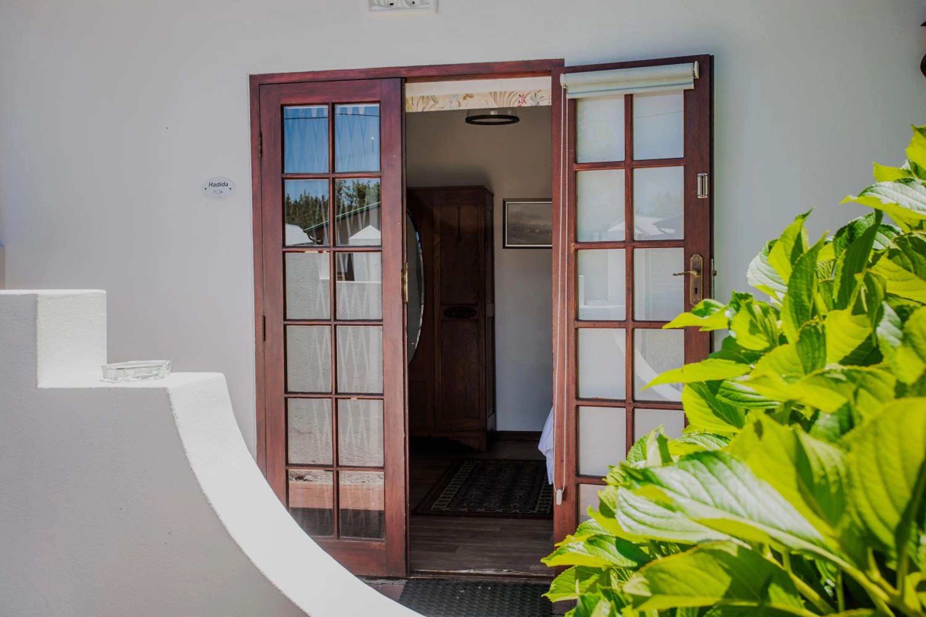 Facade/entrance in Aan de Oever Guesthouse
