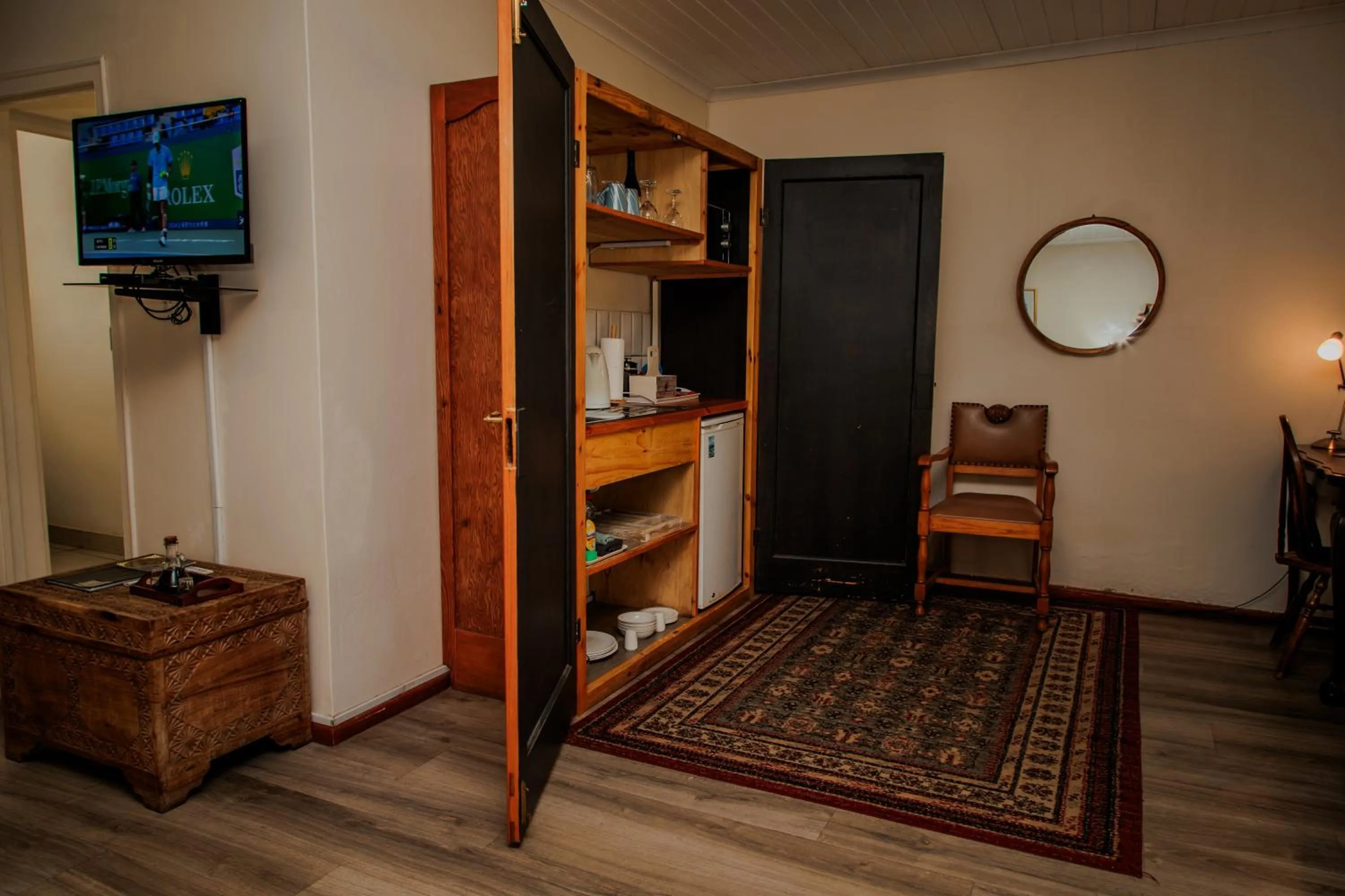 TV and multimedia, Bed in Aan de Oever Guesthouse