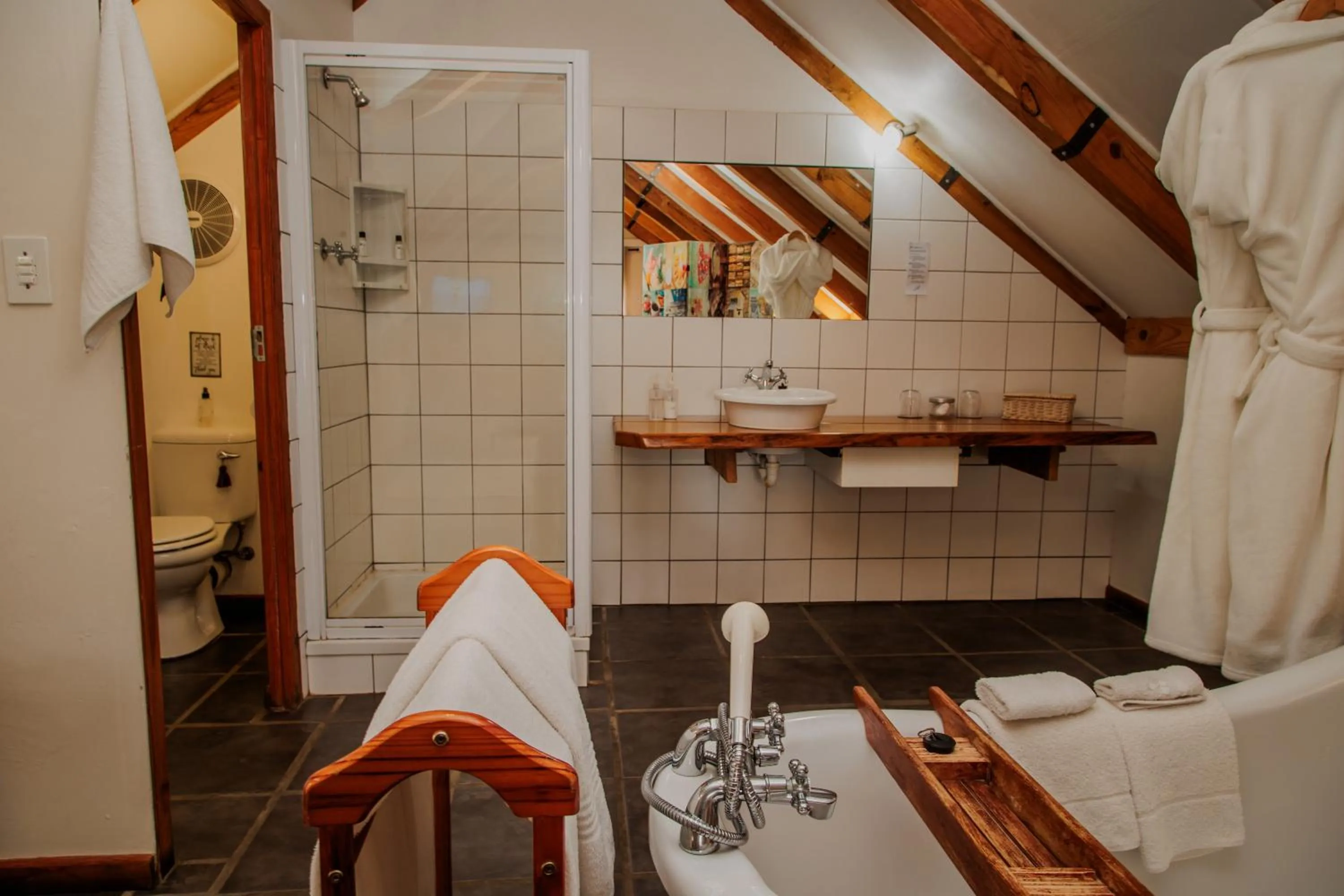 Bathroom in Aan de Oever Guesthouse
