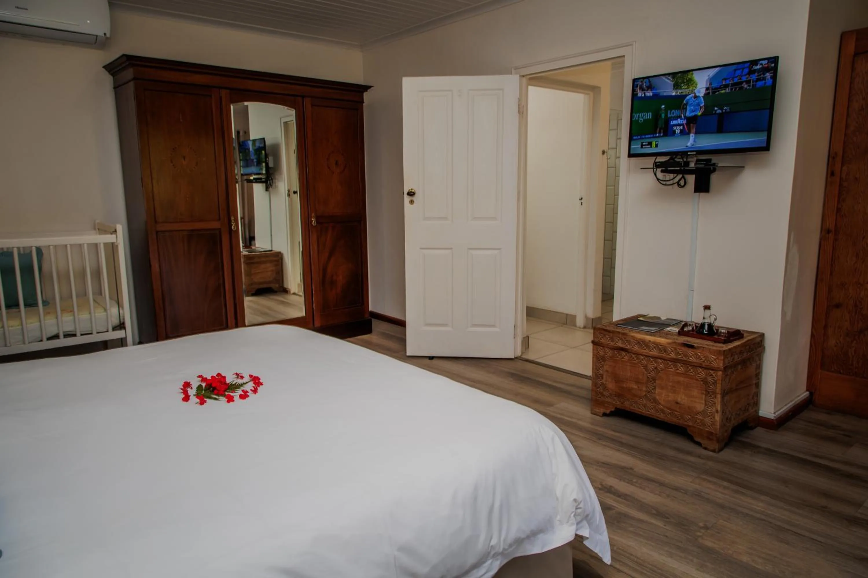 Bed in Aan de Oever Guesthouse