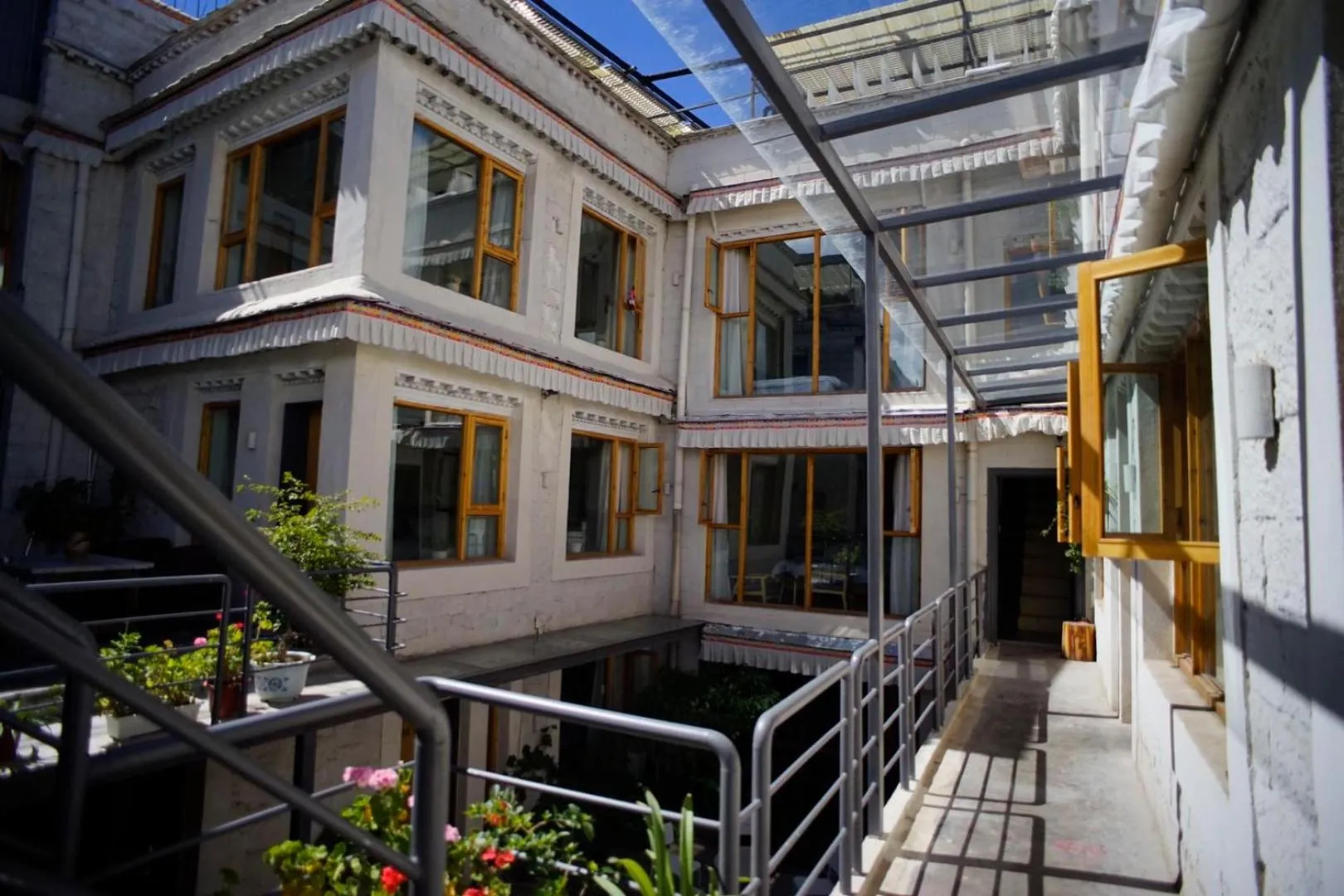 Property building in Fengma Feiyang Hostel