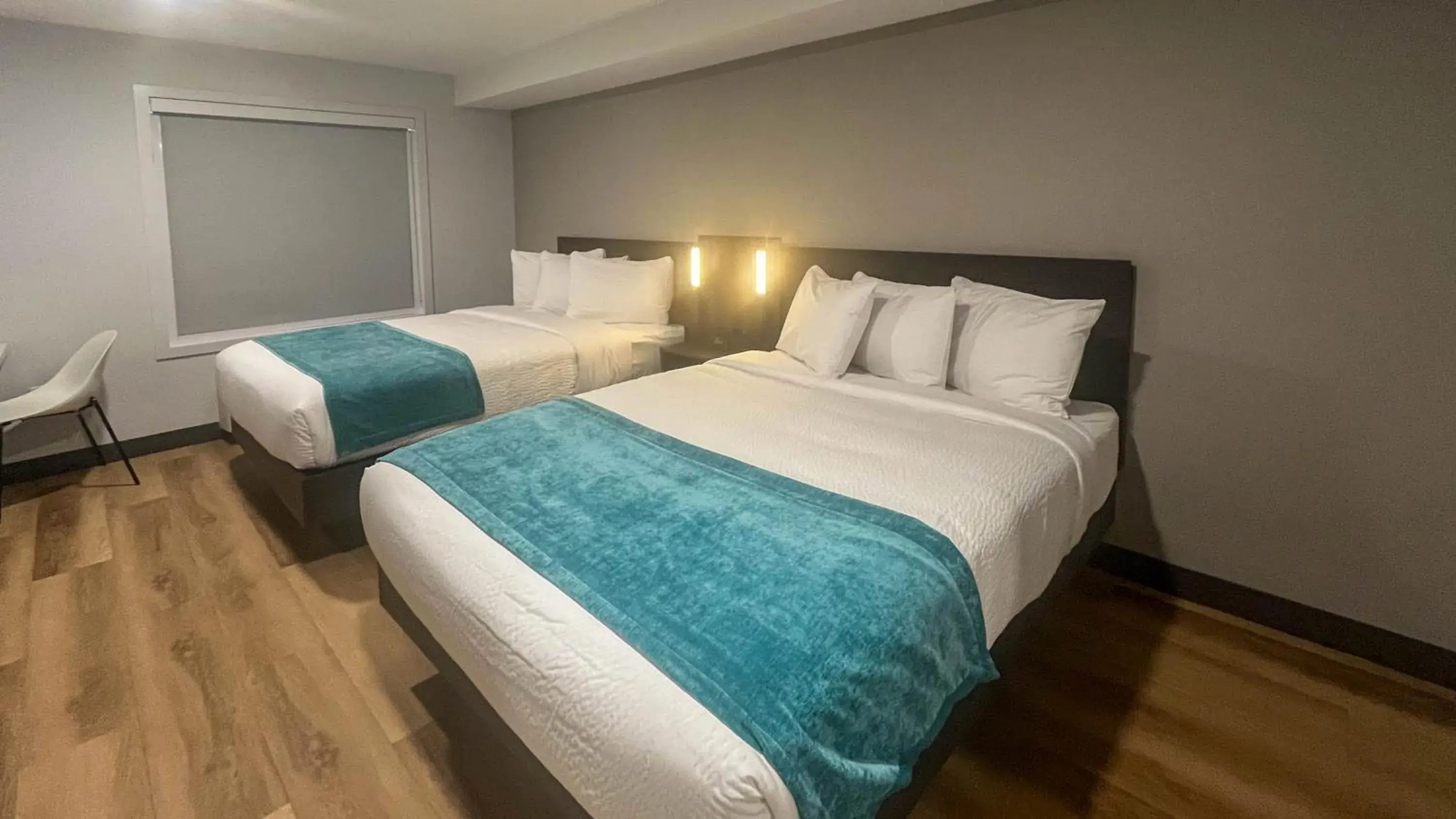 Queen Room with Two Queen Beds in Studio 6 Fort Frances ON Queen Room with Two Queen Beds in Studio 6 Fort Frances ON