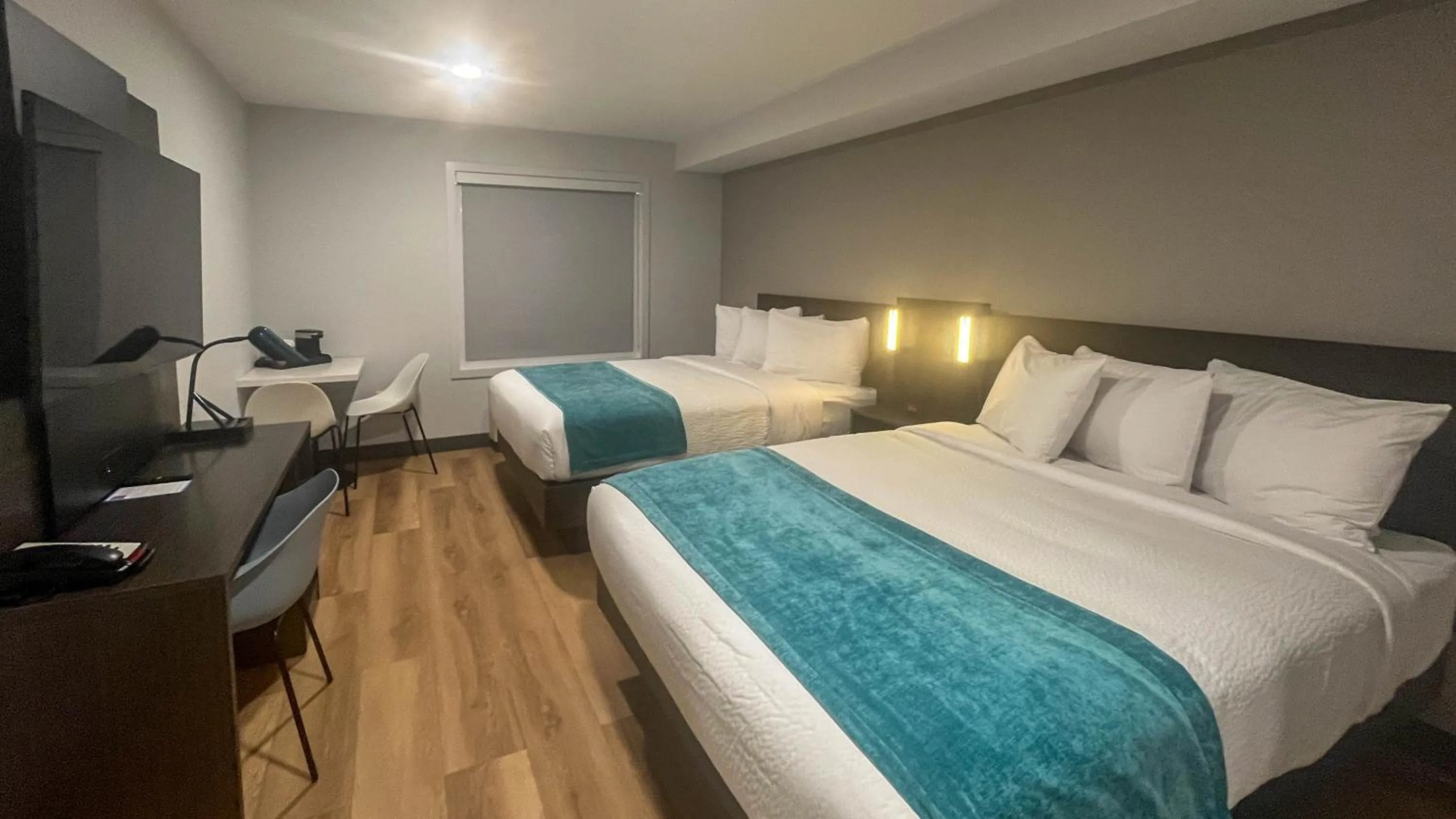 Queen Room with Two Queen Beds in Studio 6 Fort Frances ON