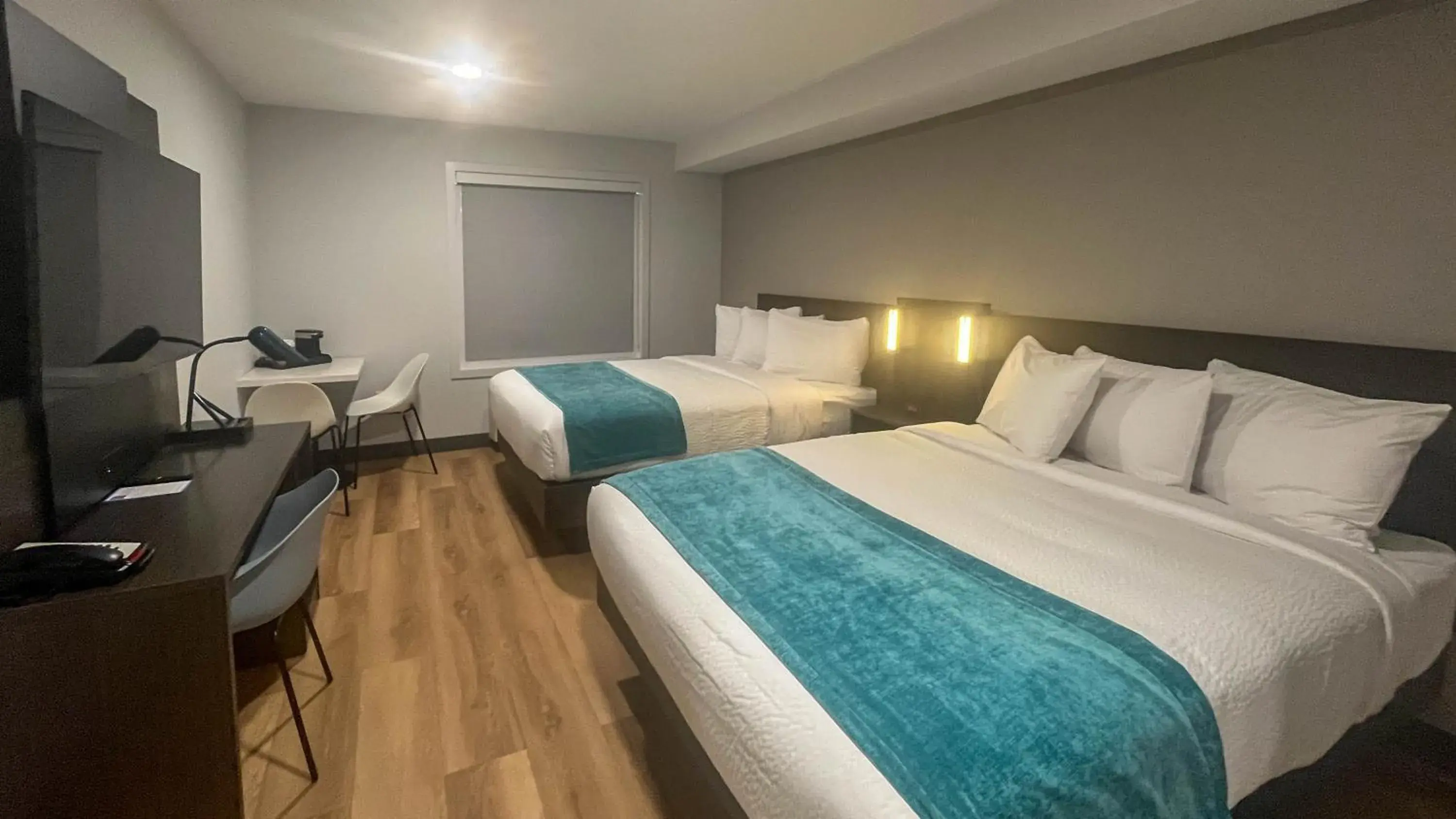 Queen Room with Two Queen Beds in Studio 6 Fort Frances ON Queen Room with Two Queen Beds in Studio 6 Fort Frances ON