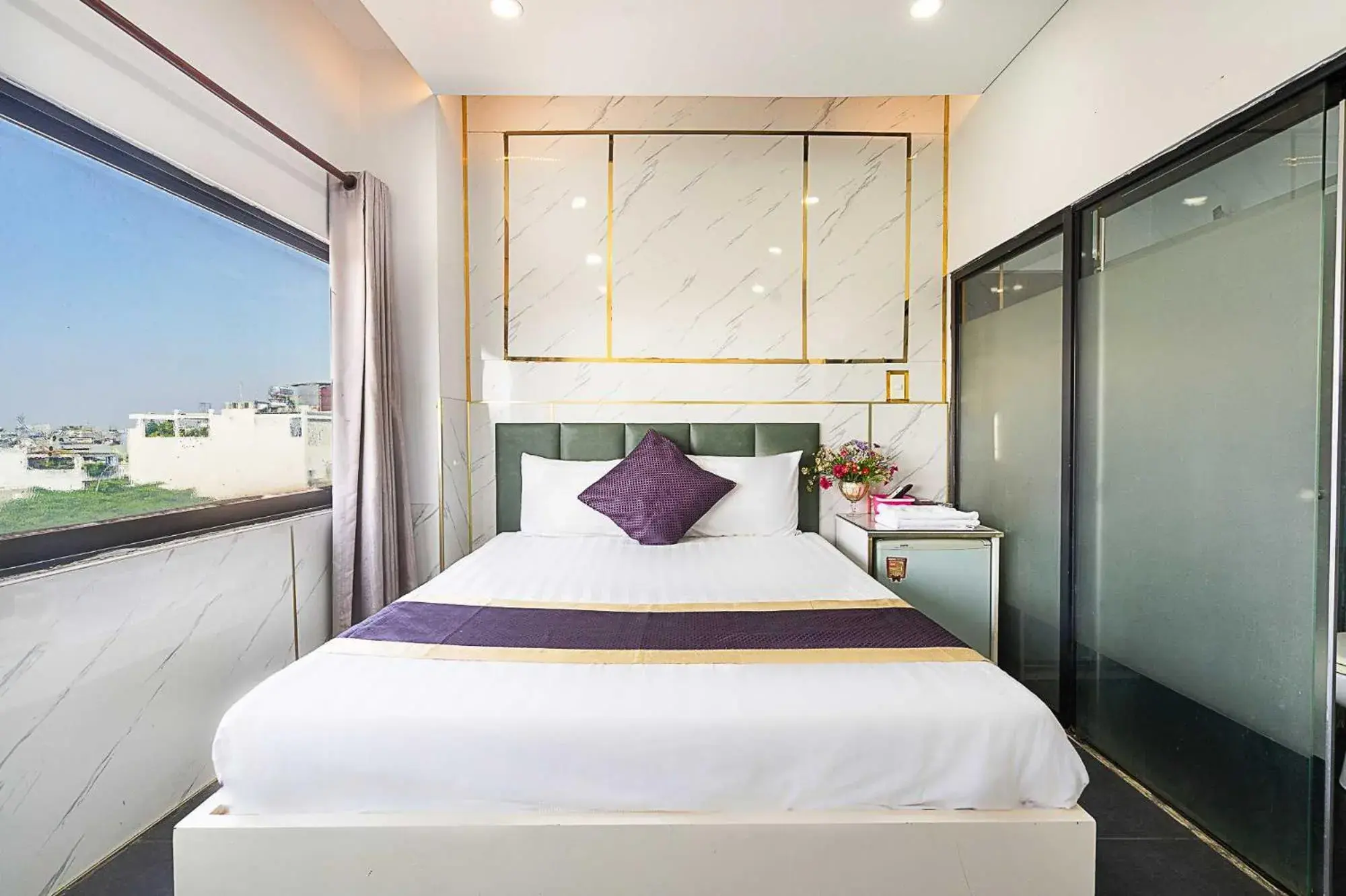 Deluxe Double Room in Collection O Duc Dat Hotel - Go Vap District Deluxe Double Room in Collection O Duc Dat Hotel - Go Vap District