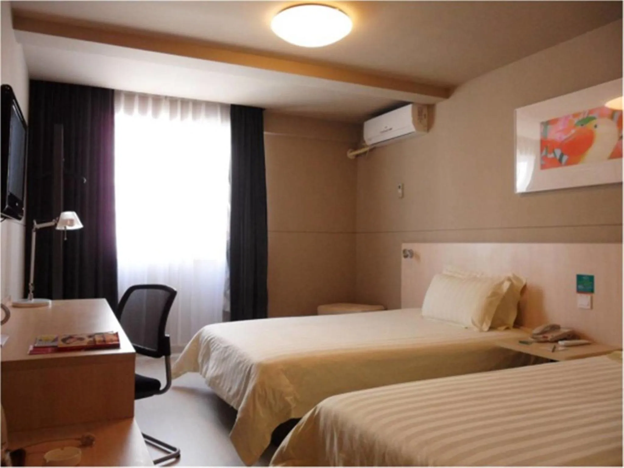 Bed in Jinjiang Inn Xiamen North Railway Station Jiageng Sports Stadium