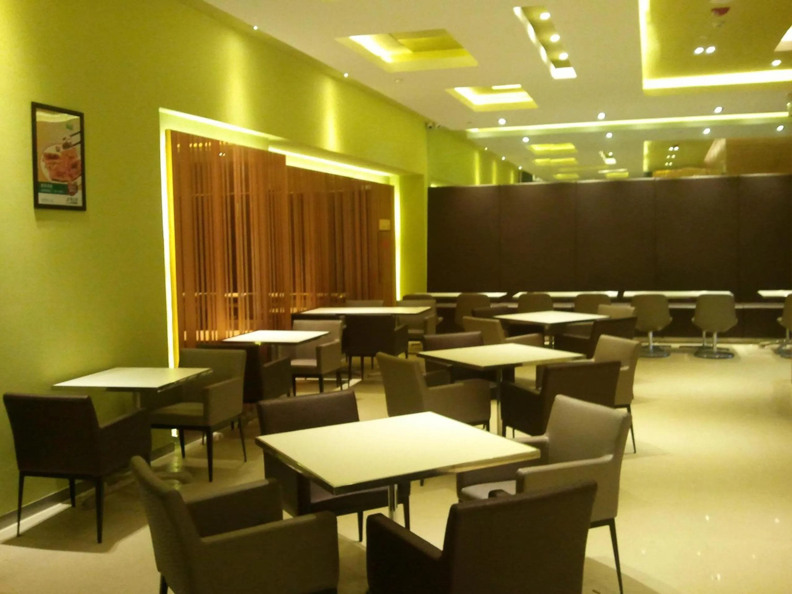 Restaurant/places to eat in Jinjiang Inn Xiamen North Railway Station Jiageng Sports Stadium