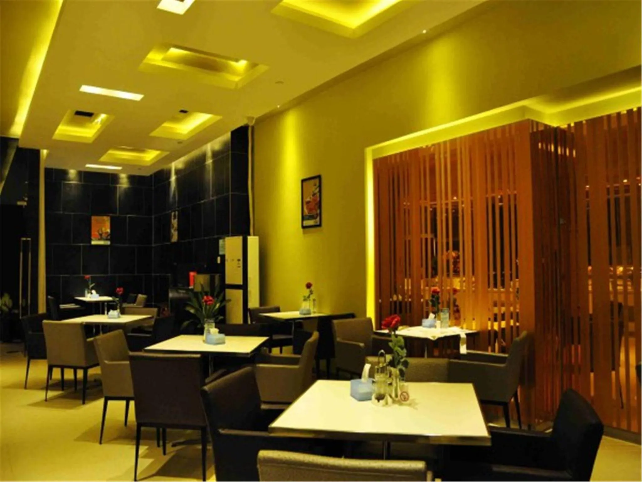 Restaurant/places to eat in Jinjiang Inn Xiamen North Railway Station Jiageng Sports Stadium