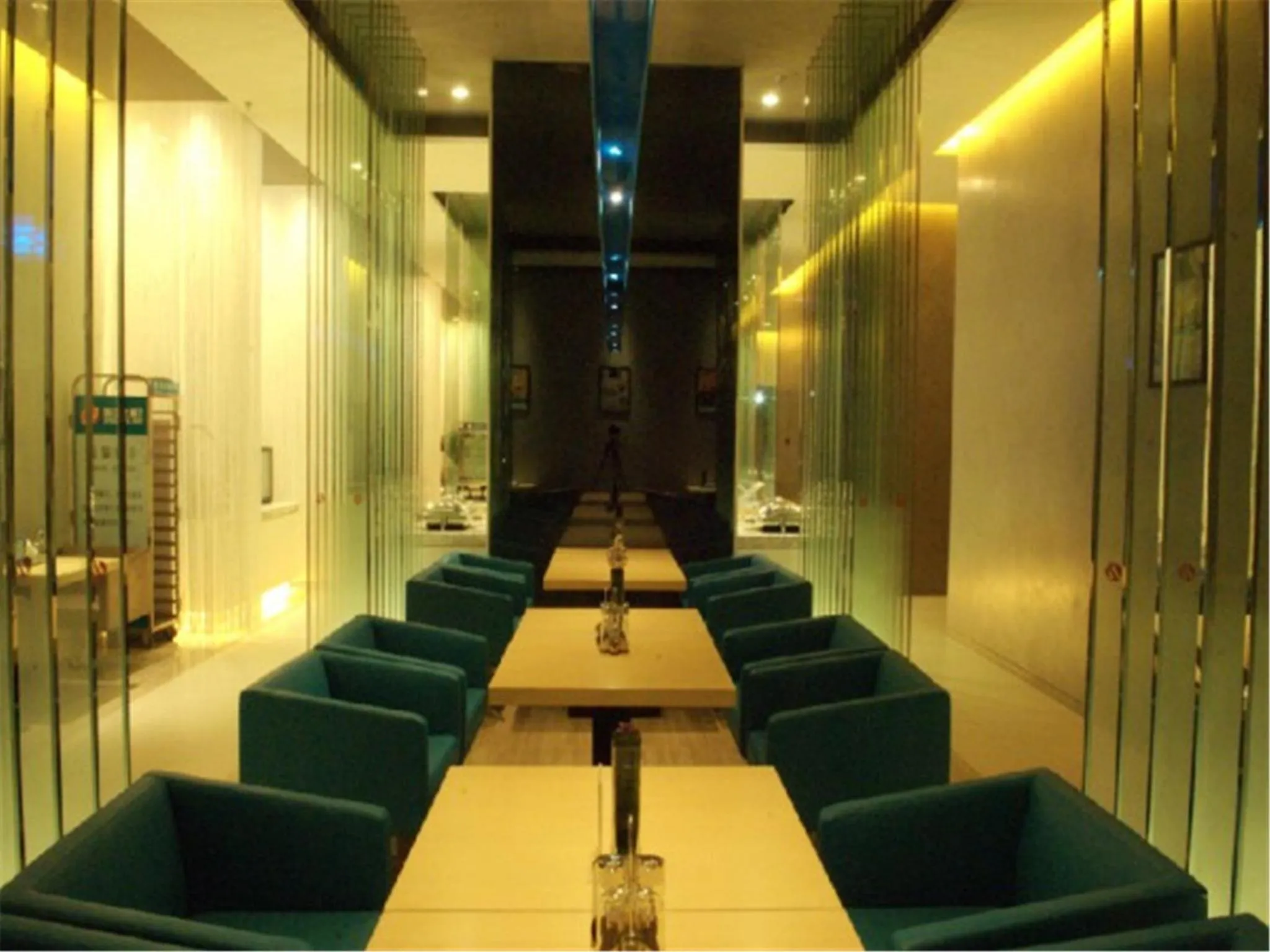 Restaurant/places to eat in Jinjiang Inn Xiamen Jimei University Guomao