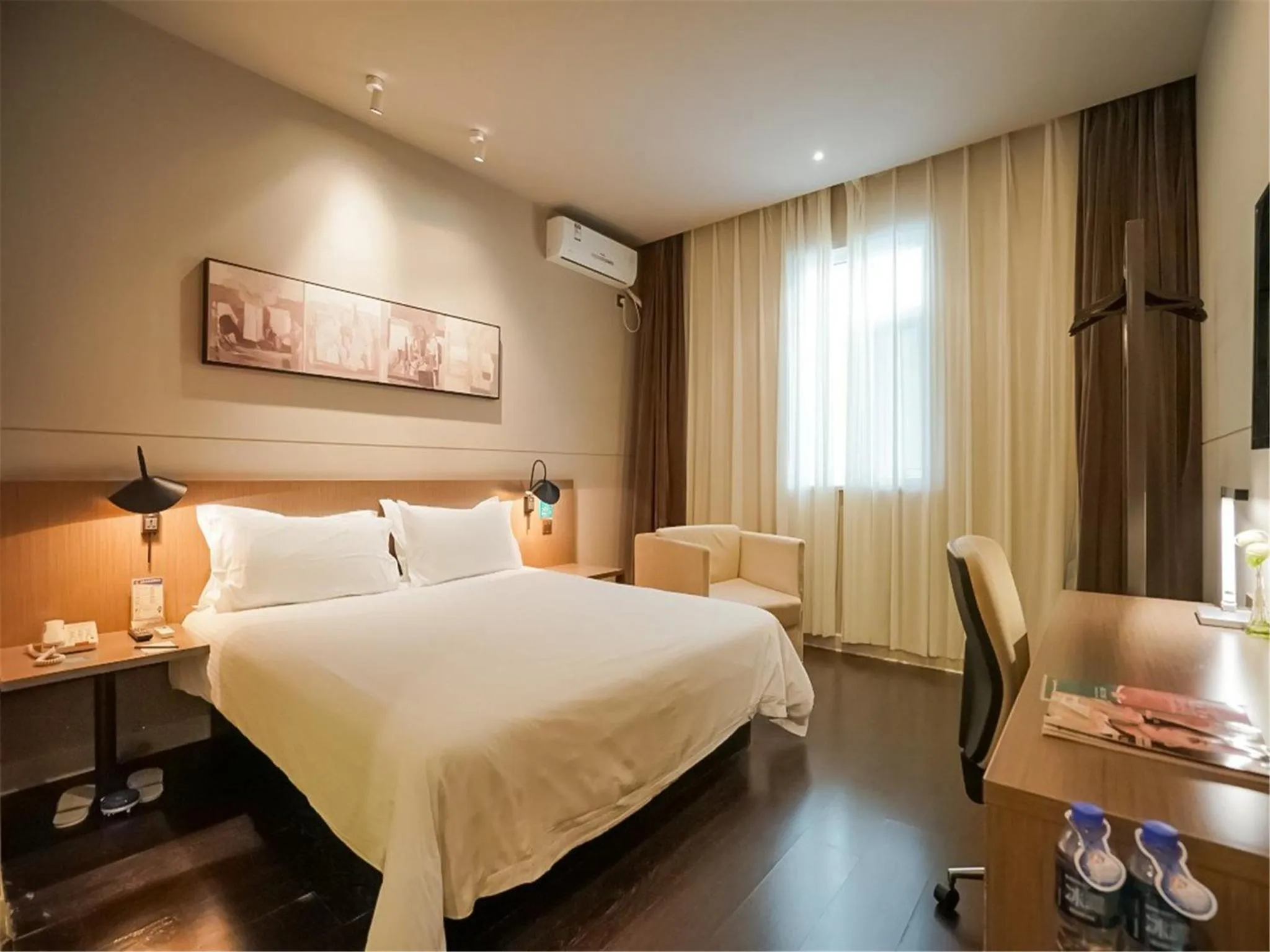 bunk bed, Bed in Jinjiang Inn Xiamen Jimei University Guomao