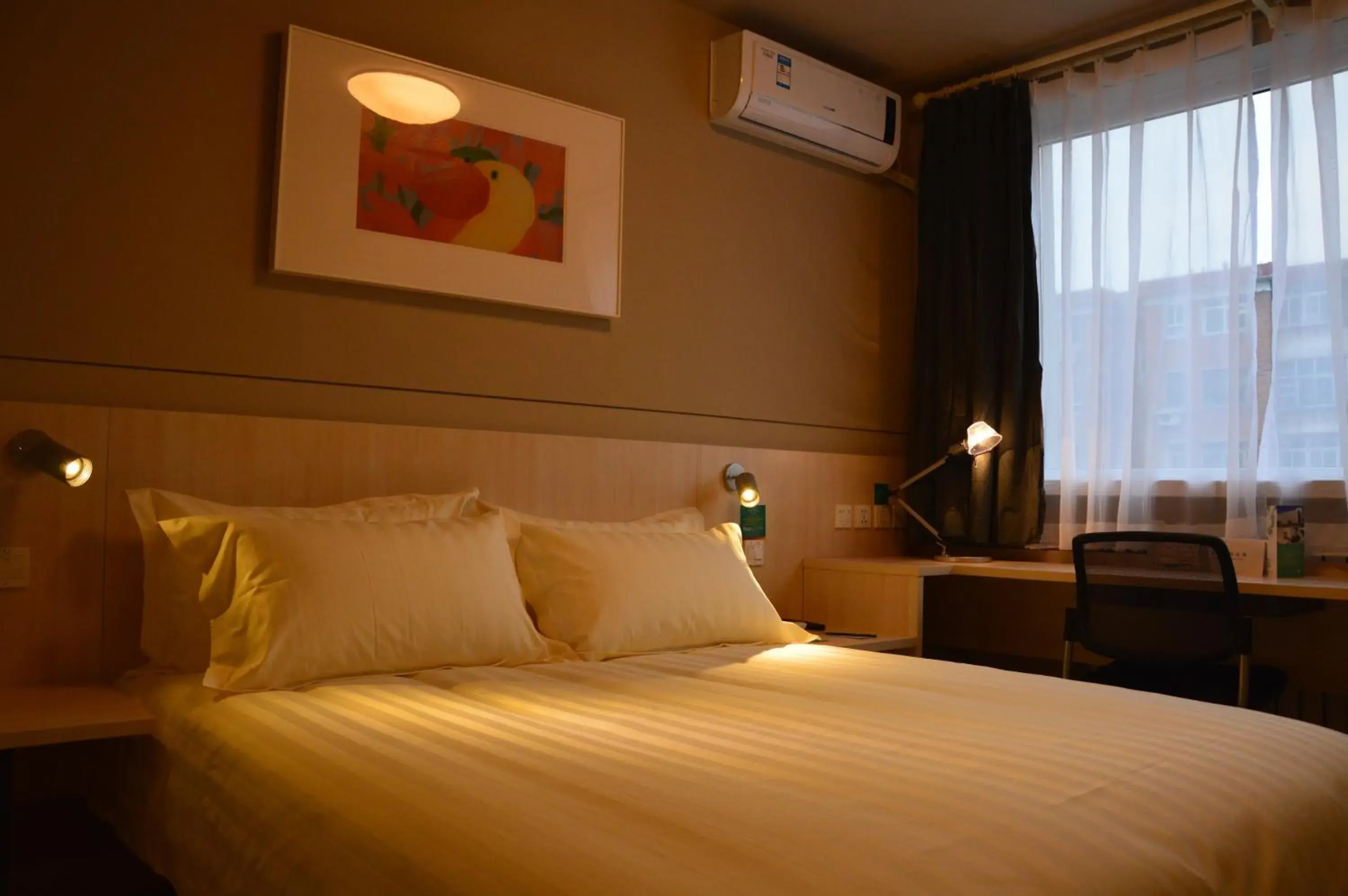 Bedroom, Bed in Jinjiang Inn Baoding Xiangyang Avenue Bedroom, Bed in Jinjiang Inn Baoding Xiangyang Avenue