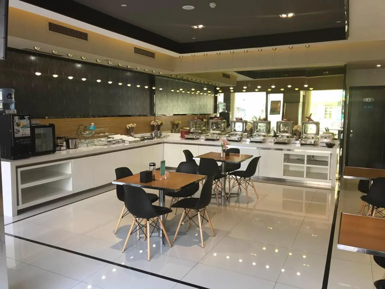 Restaurant/Places to Eat in Jinjiang Inn Select Tianjin Tanggu Metro Station Zhongxin North Road