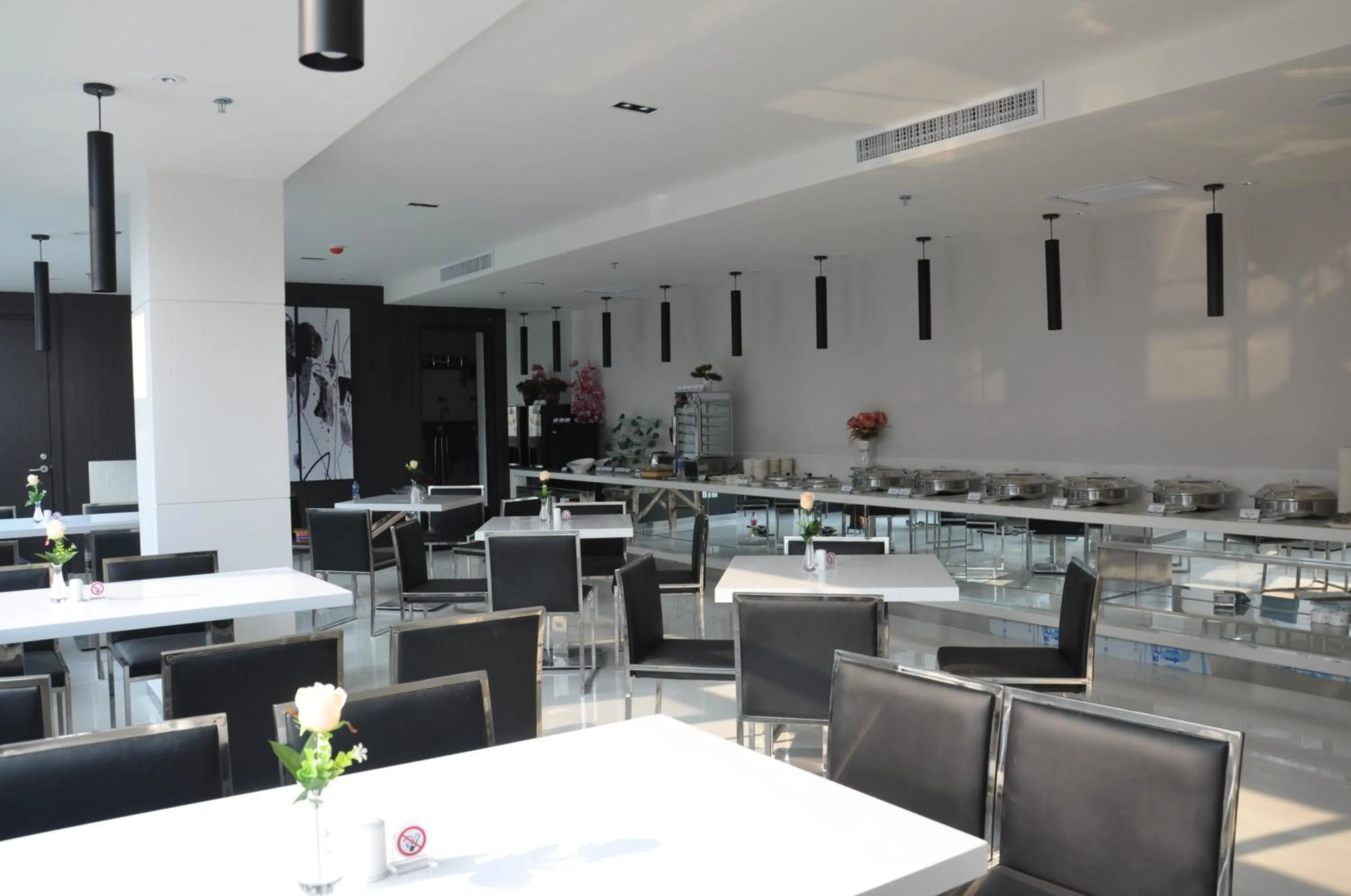 Restaurant/places to eat in Jinjiang Inn Shenyang International Exhibition Center Sujiatun Railway Station