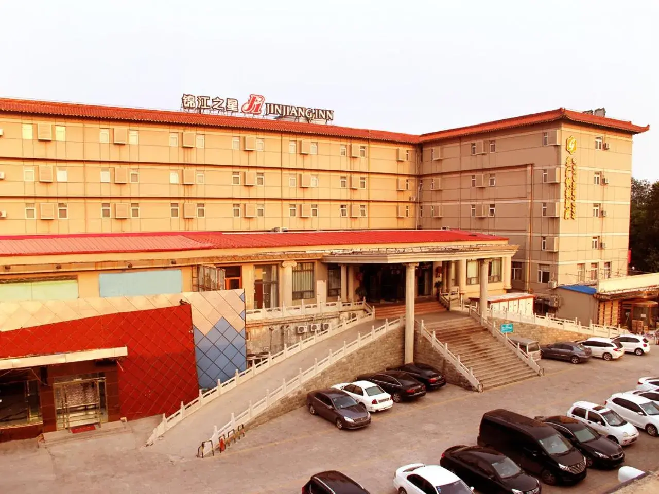 Facade/entrance in Goldmet Inn Changzhi Bayi Square Facade/entrance in Goldmet Inn Changzhi Bayi Square