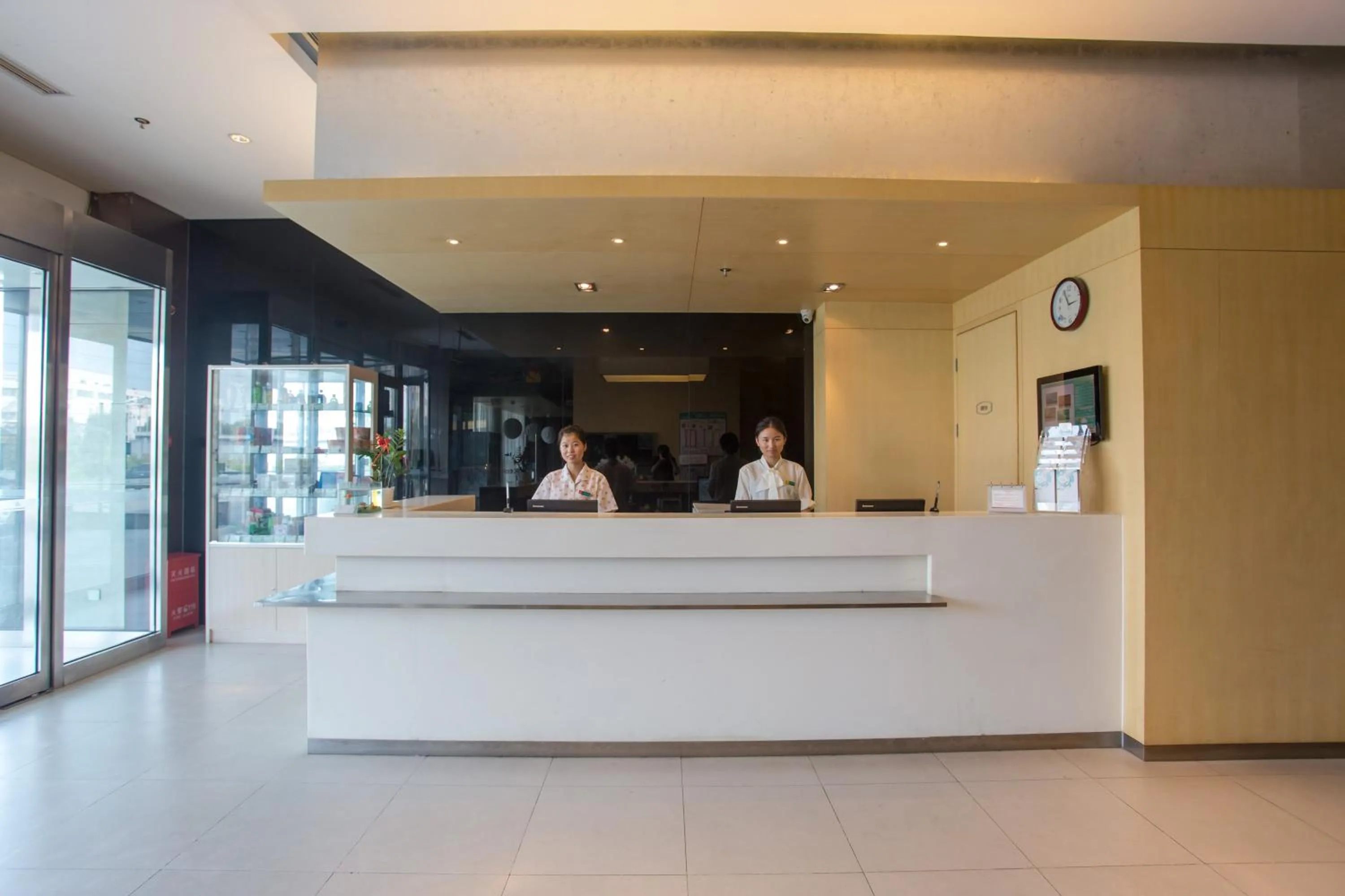 Lobby or reception in Jinjiang Inn Beijing East Lianshi Road