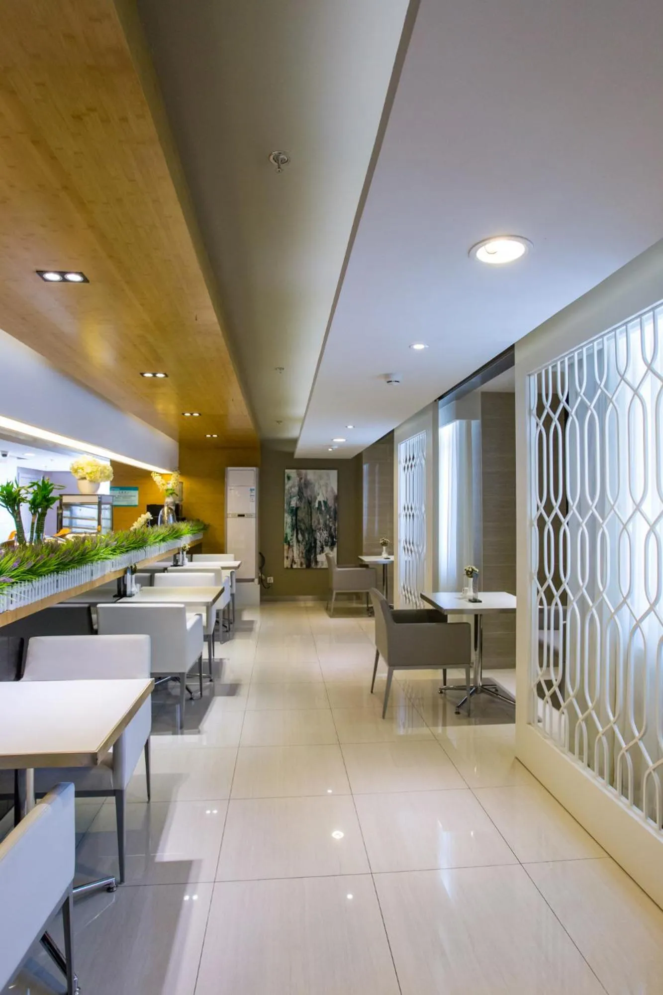 Restaurant/places to eat in Jinjiang Inn Tianjin South Station