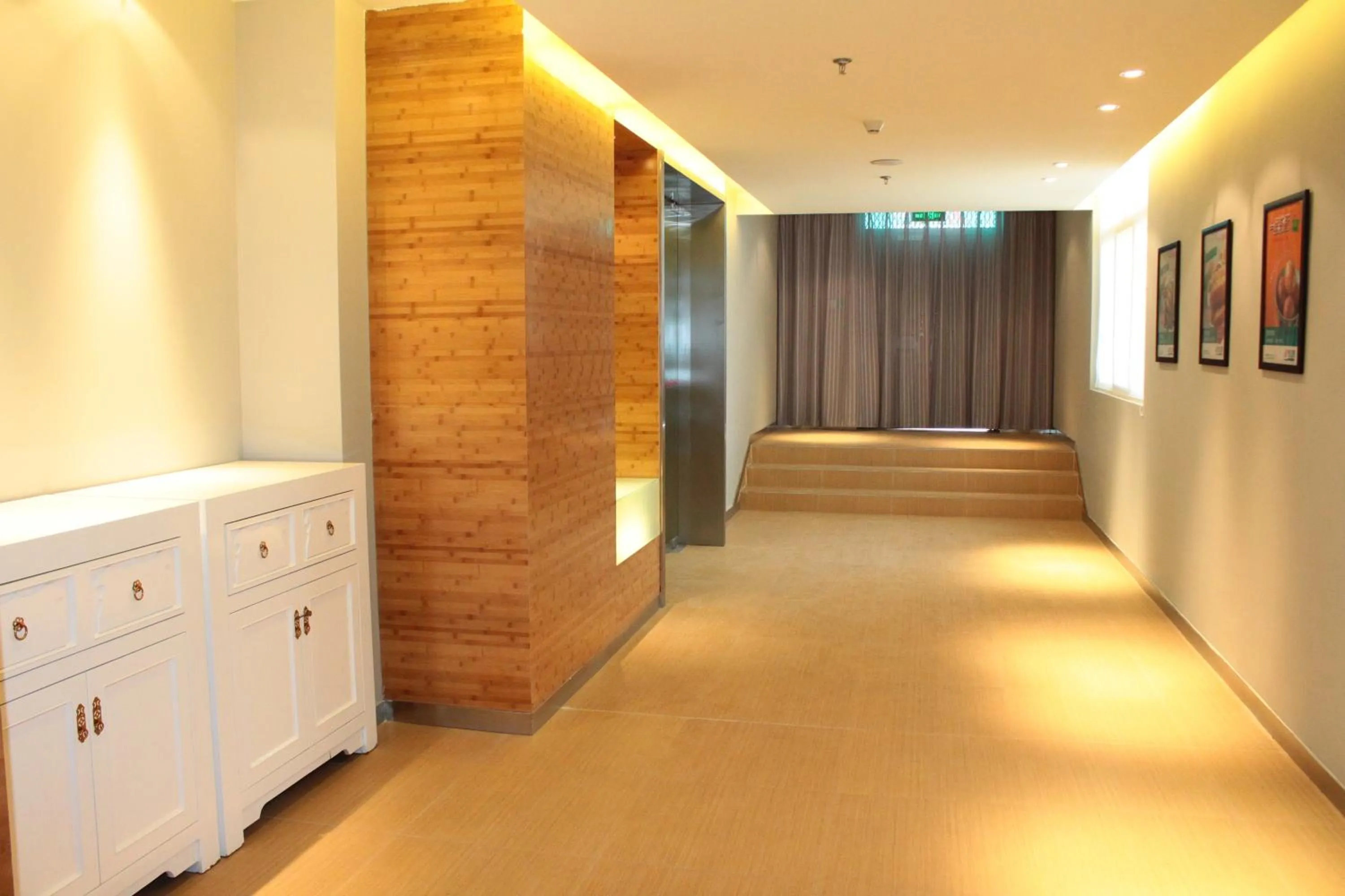 Decorative detail in Jinjiang Inn Jincheng Zhongyuan Street